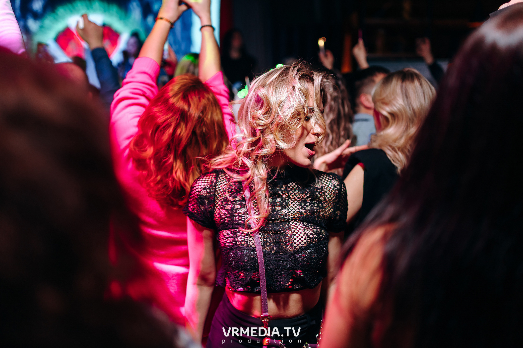 ЛИNДА в гриль-баре «Жара»