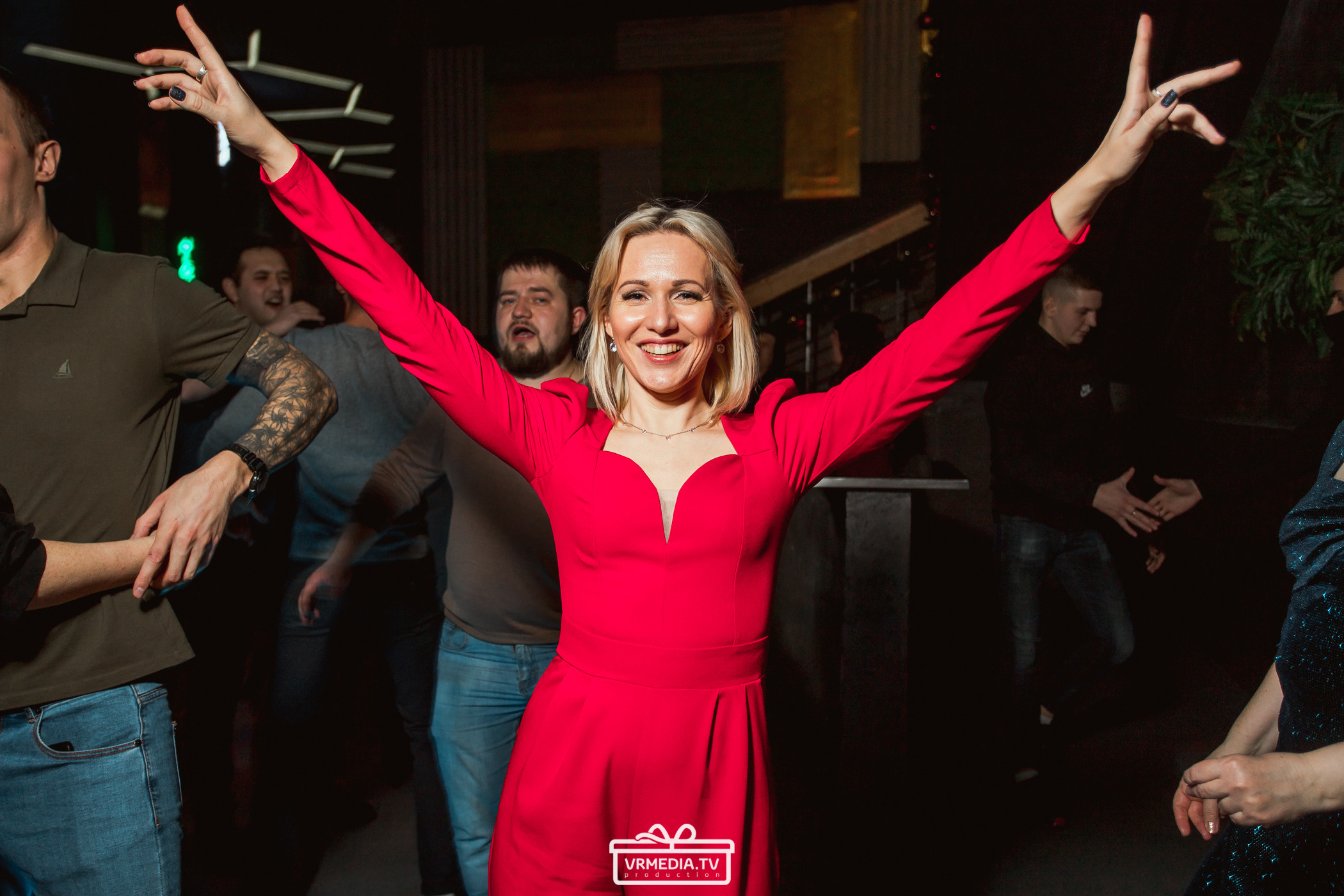 Новогодний вечер в баре «DOSKI»