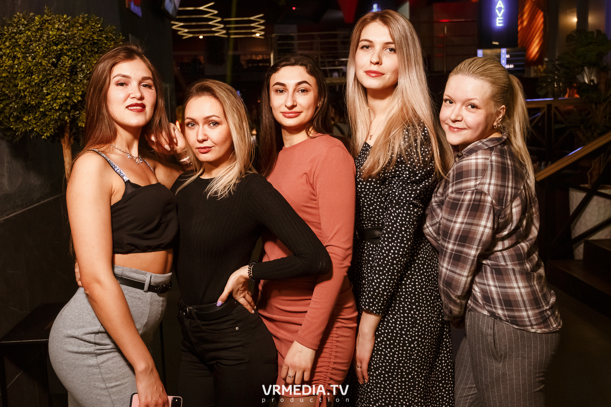 Выходные в баре «DOSKI»