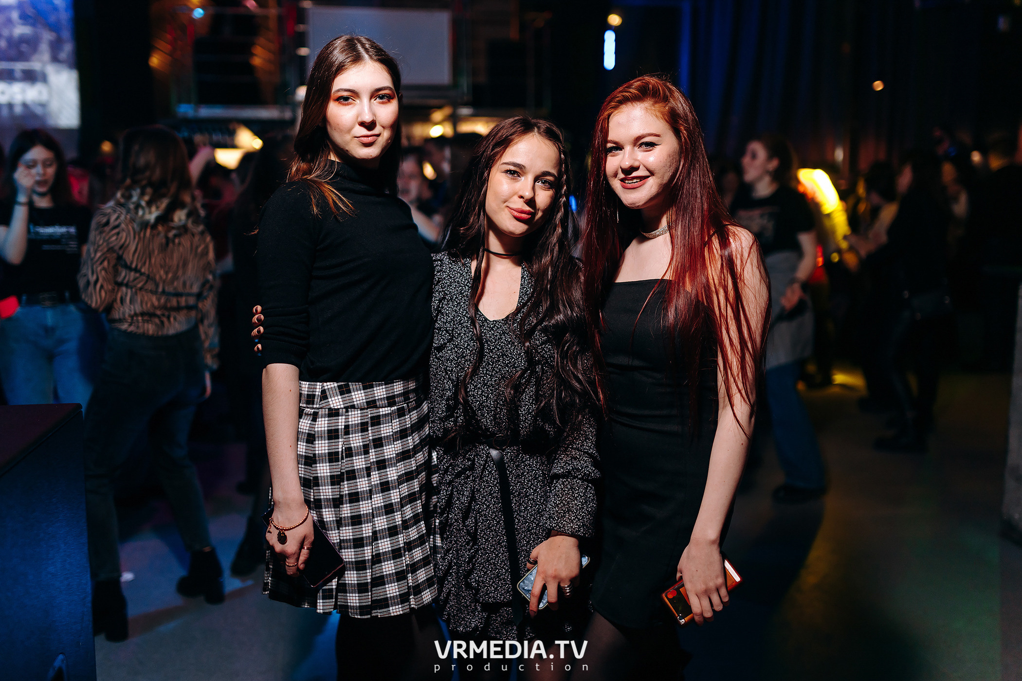 Выходные в баре «DOSKI»