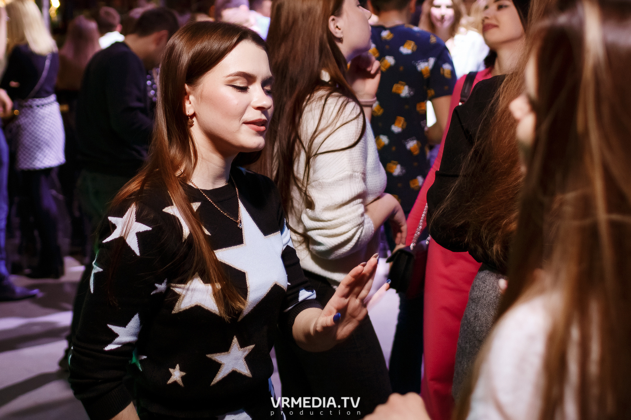 Выходные в баре «DOSKI»