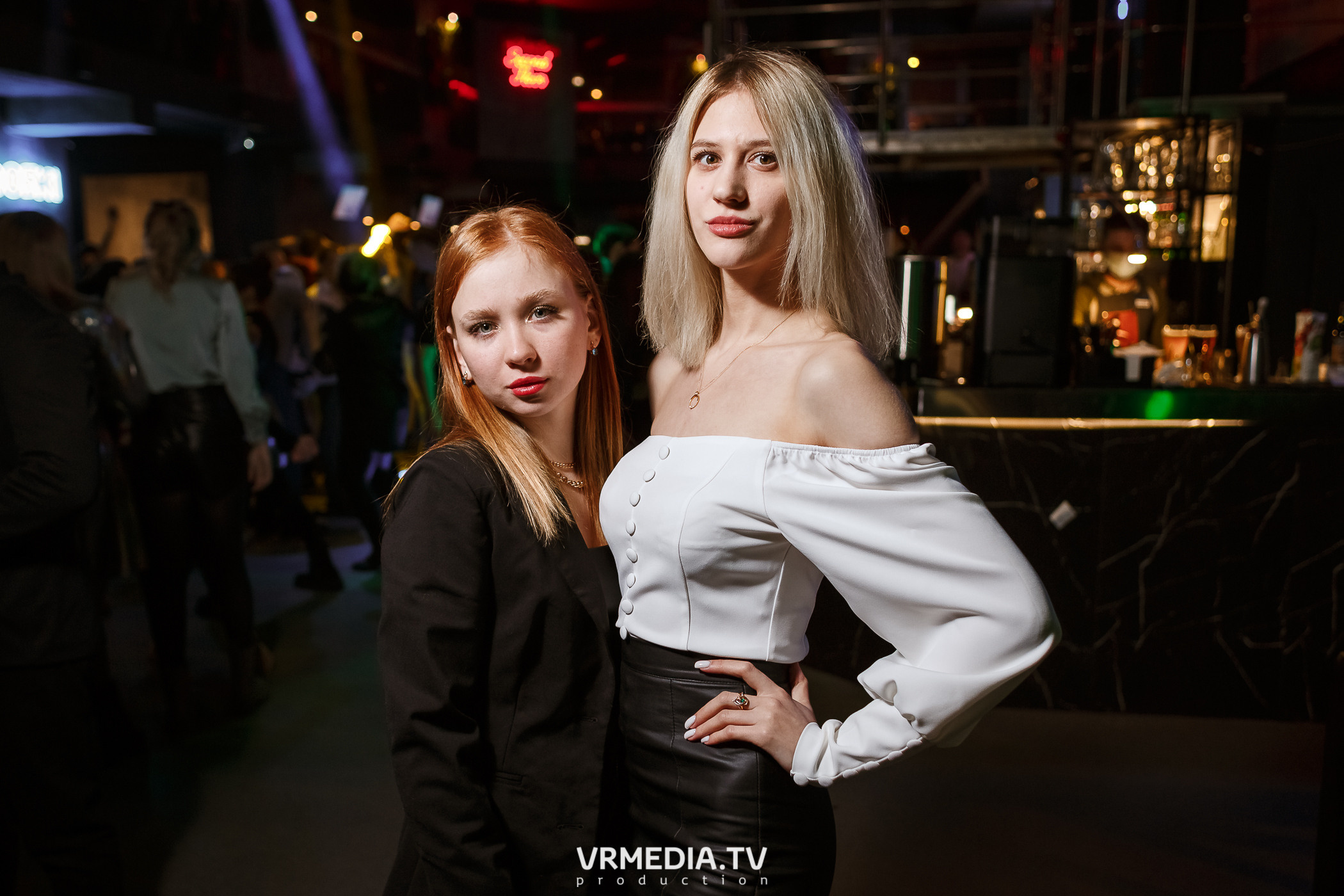 Выходные в баре «DOSKI»