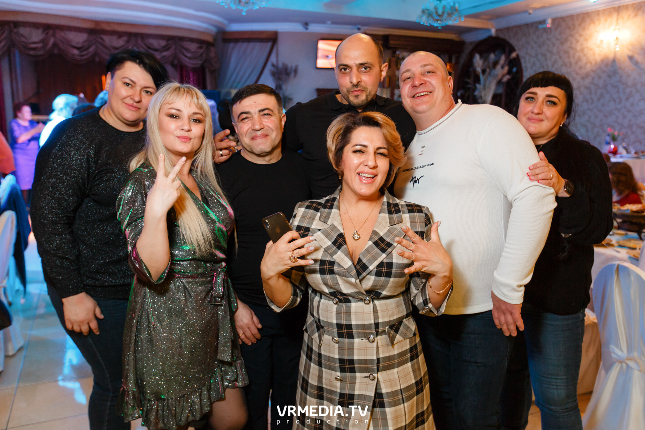 Международный женский день в ресторане «Лазурный Берег»