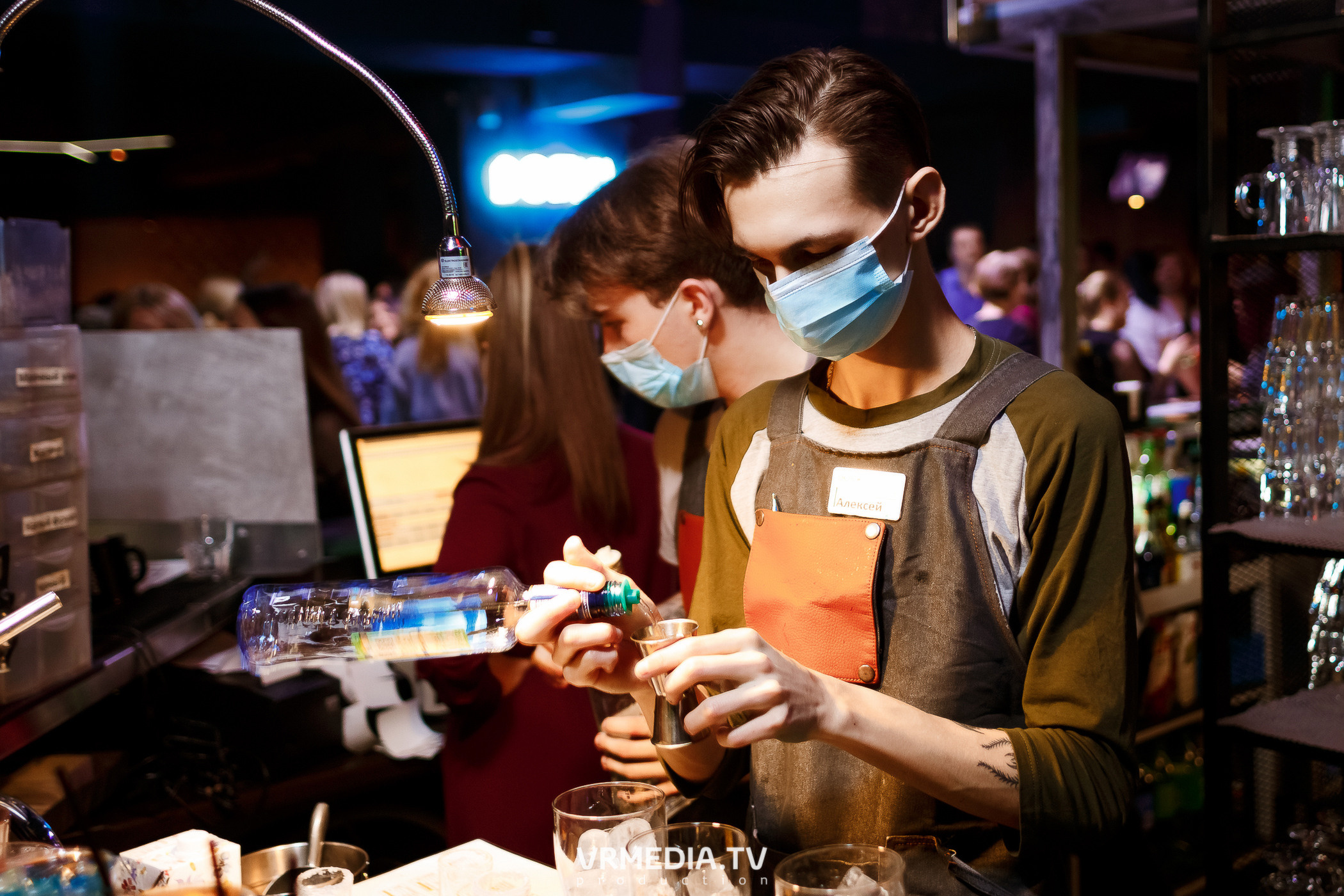 Выходные в баре «DOSKI»