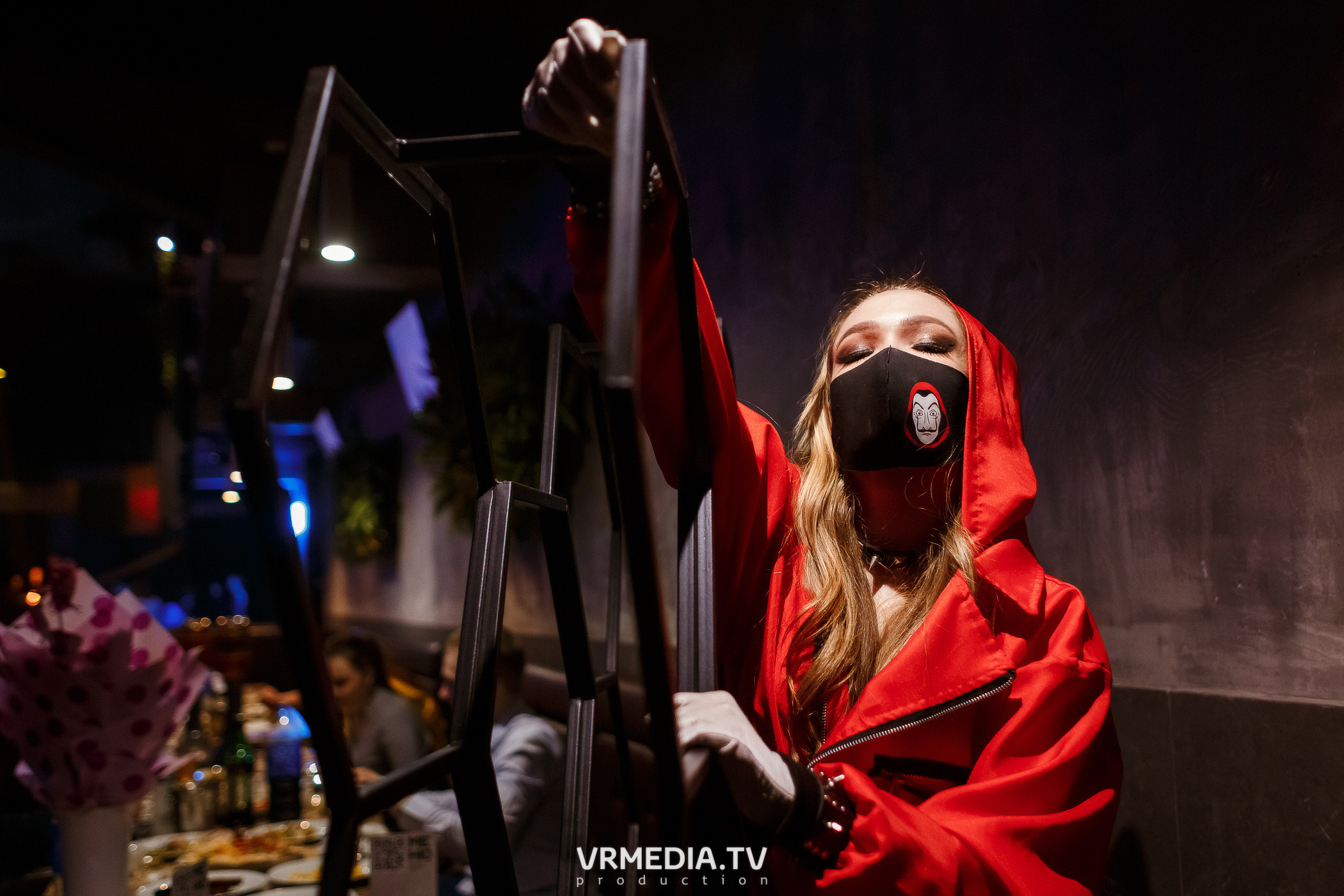 Выходные в баре «DOSKI»