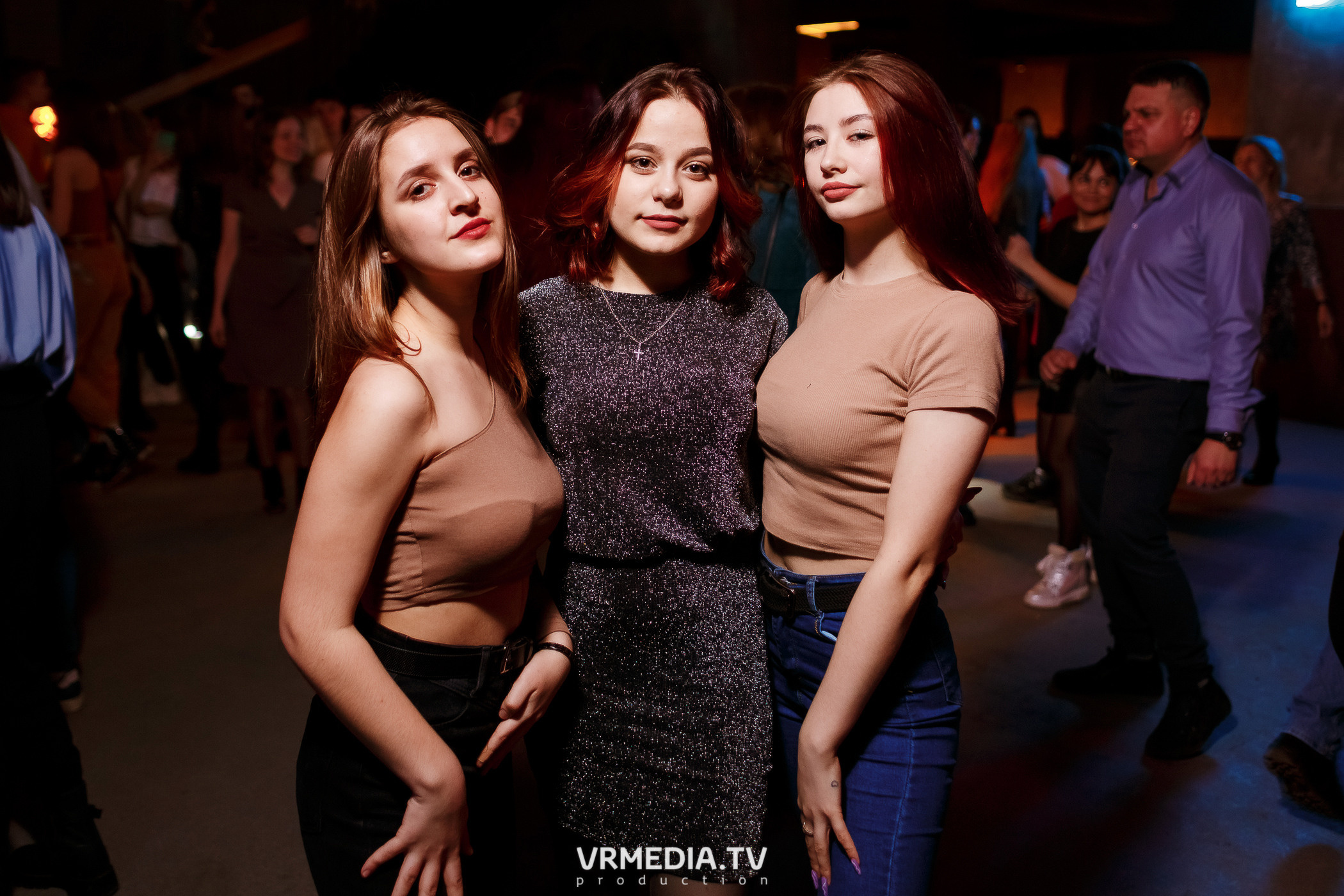 Выходные в баре «DOSKI»