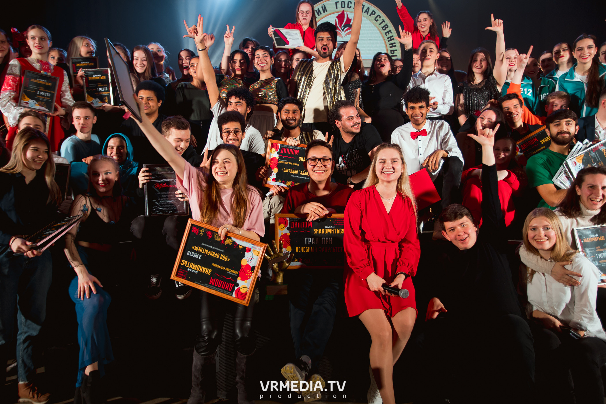 Гала-концерт фестиваля первокурсников «Давай Знакомиться» в КемГМУ