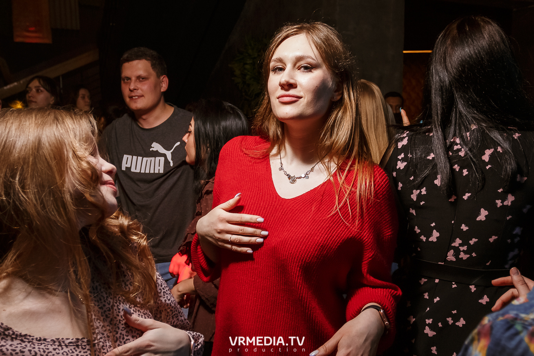 Выходные в баре «DOSKI»