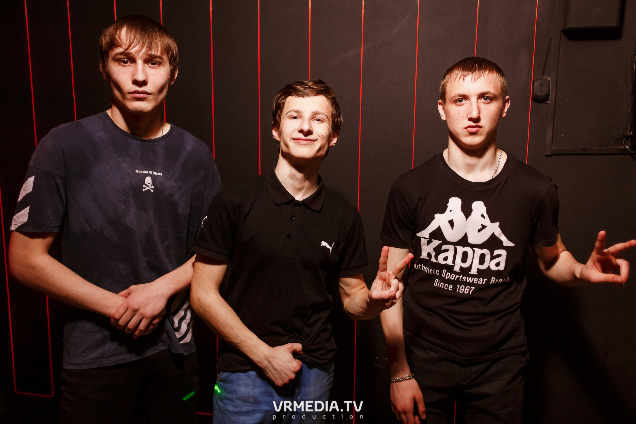 Выходные в баре «Глотай»