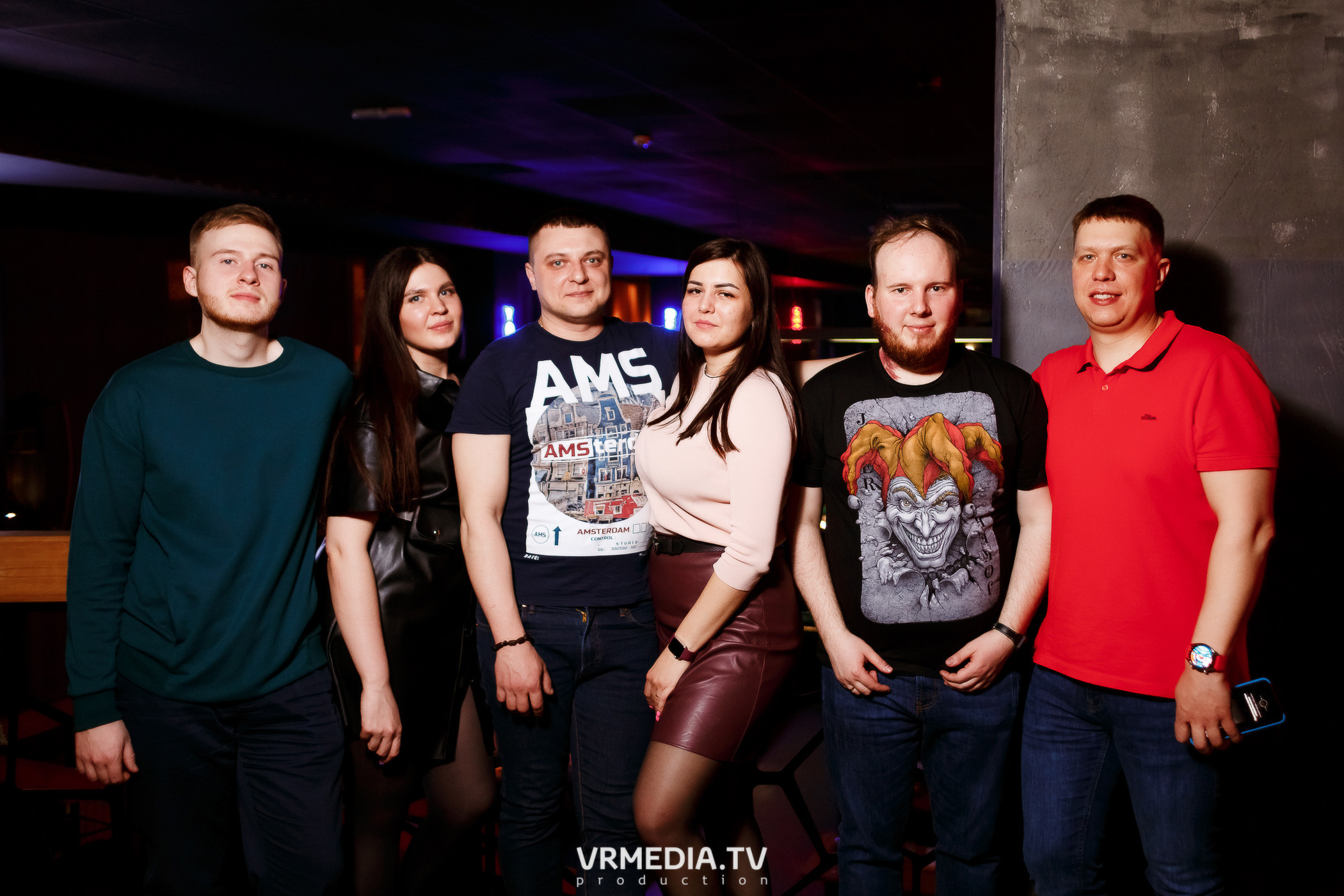 Выходные в баре «DOSKI»