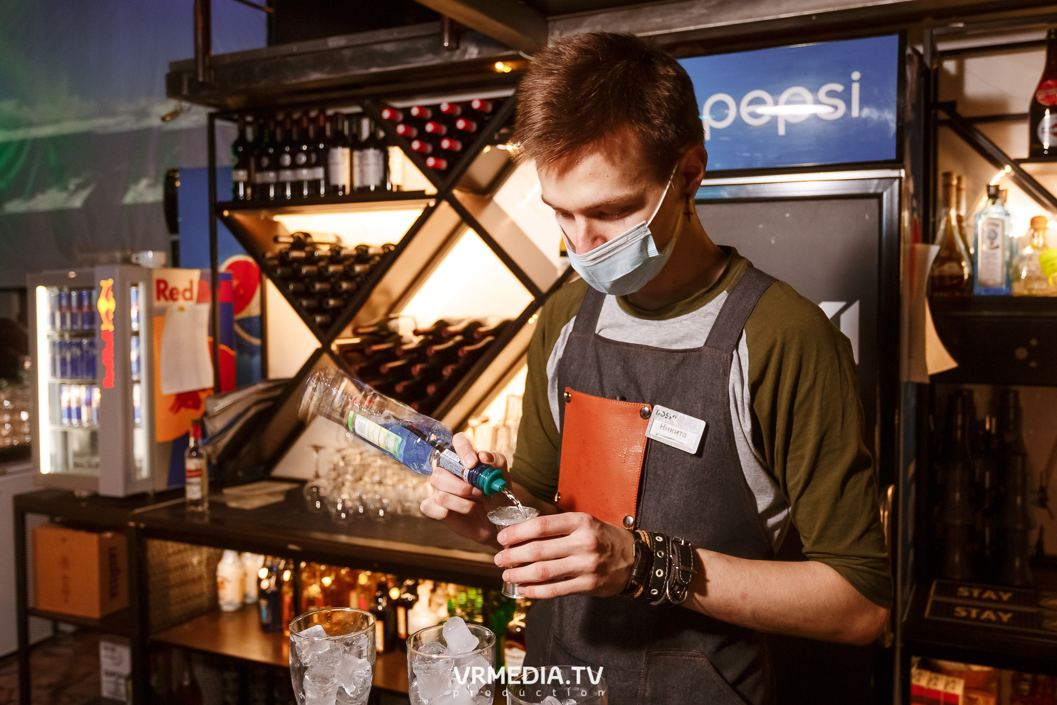 Выходные в баре «DOSKI»