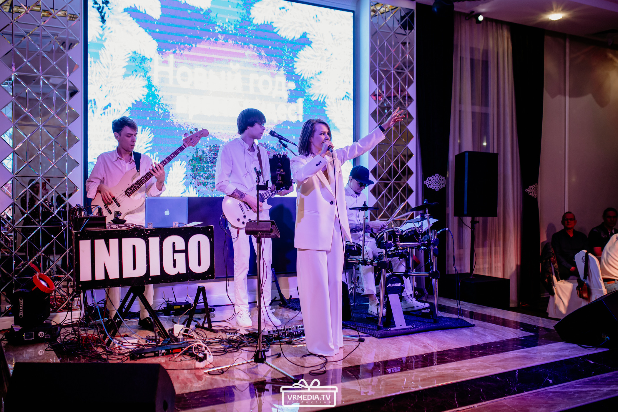 Новый год в ресторане «Love story»