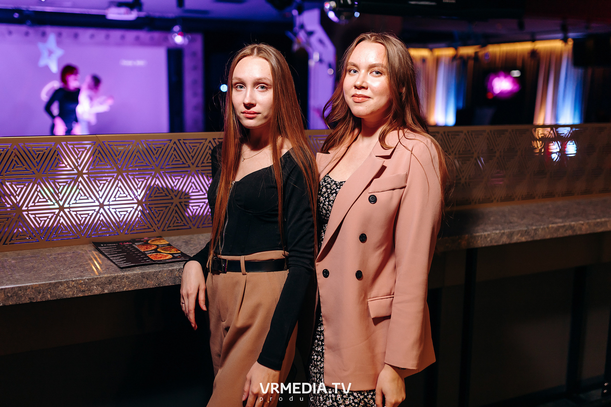 Выходные в караоке-баре «Volna»