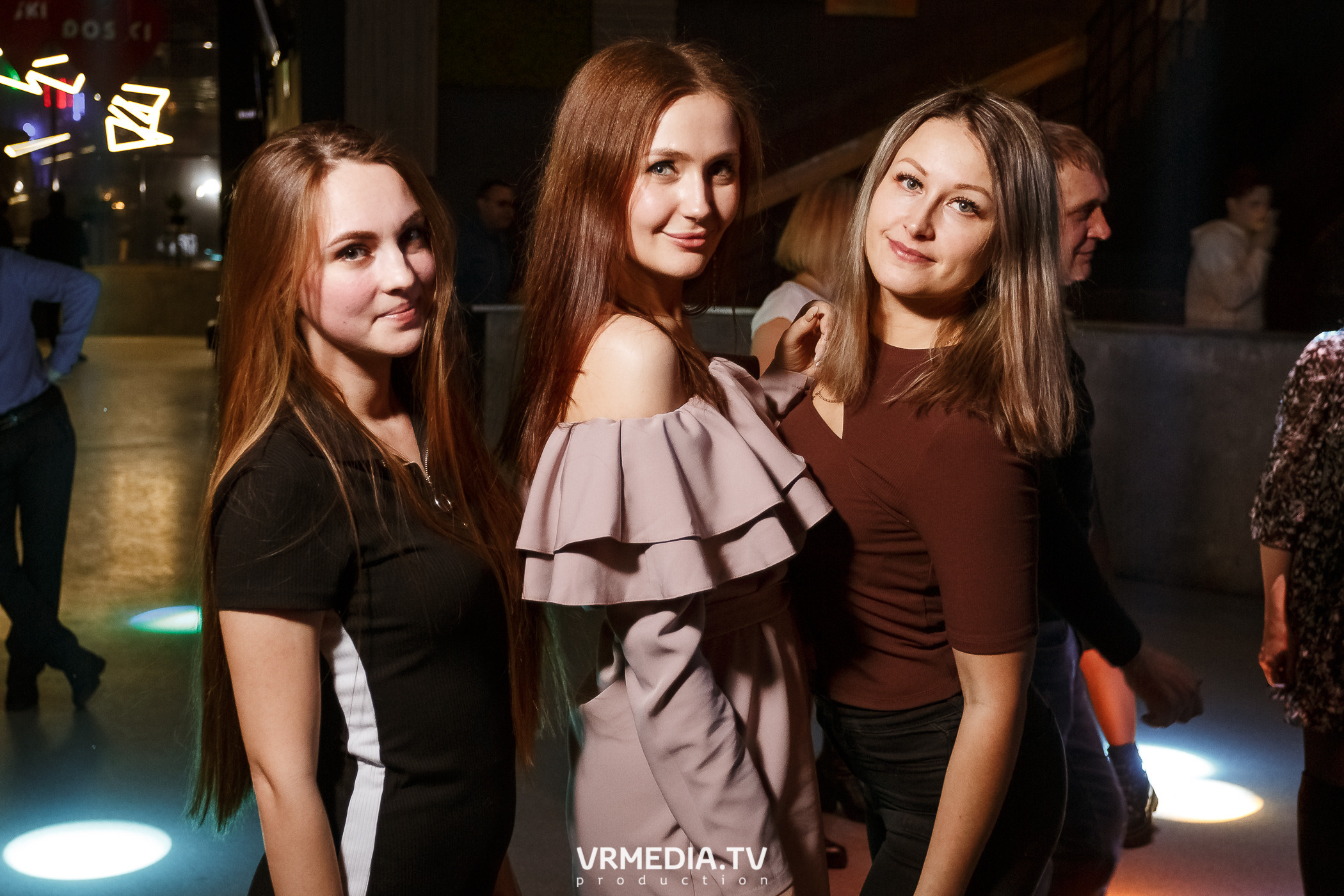 Выходные в баре «DOSKI»