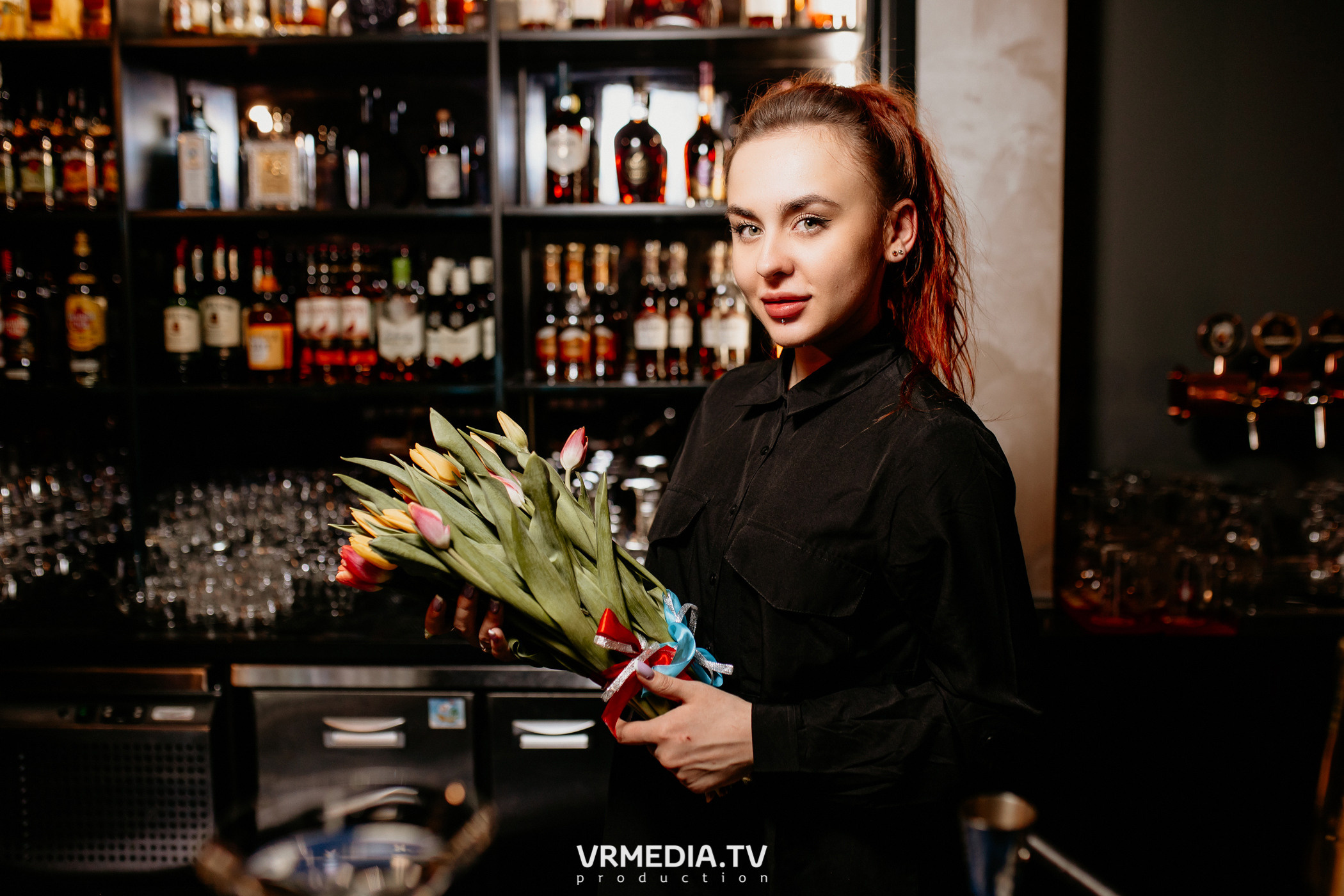 Международный женский день в караоке-баре «Volna»