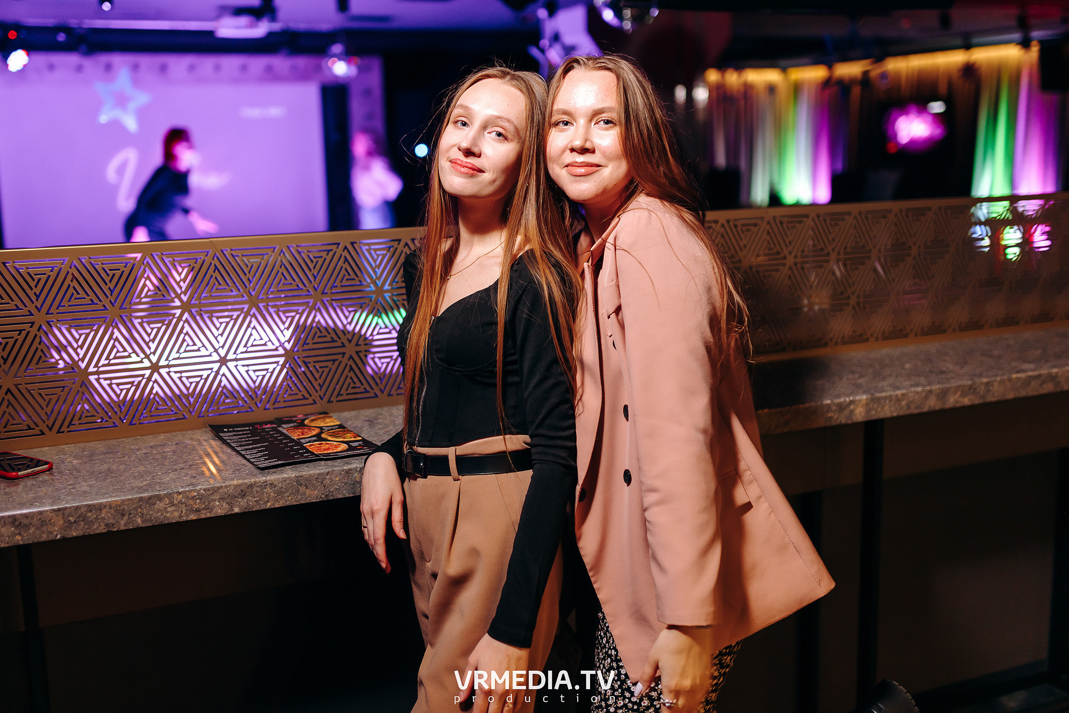 Выходные в караоке-баре «Volna»