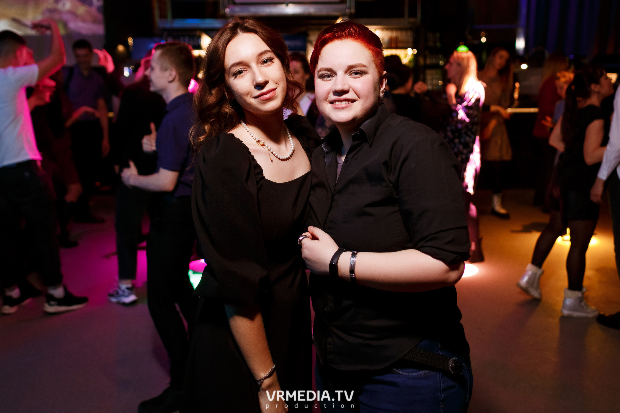 Выходные в баре «DOSKI»