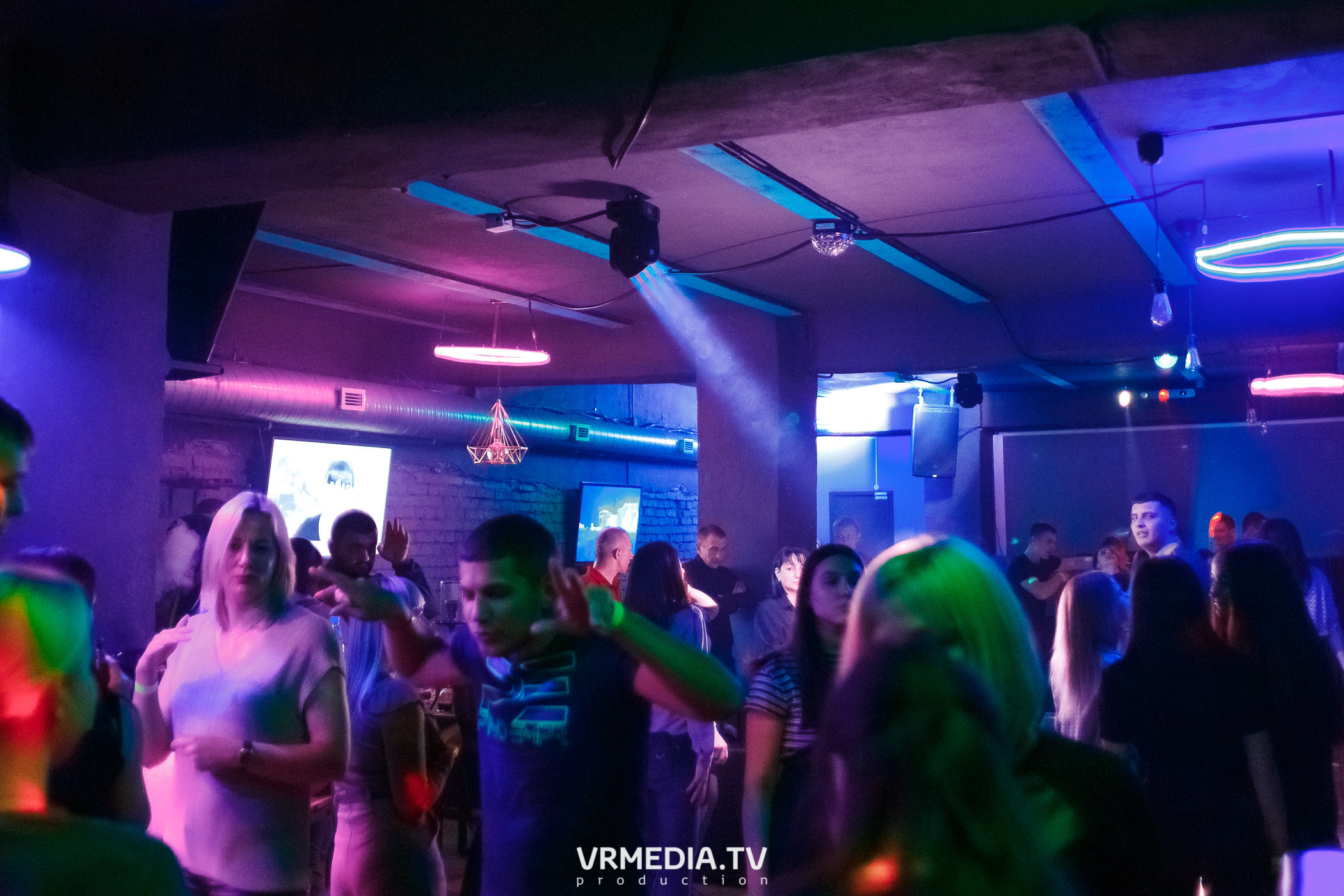 Выходные в баре «BORODA»