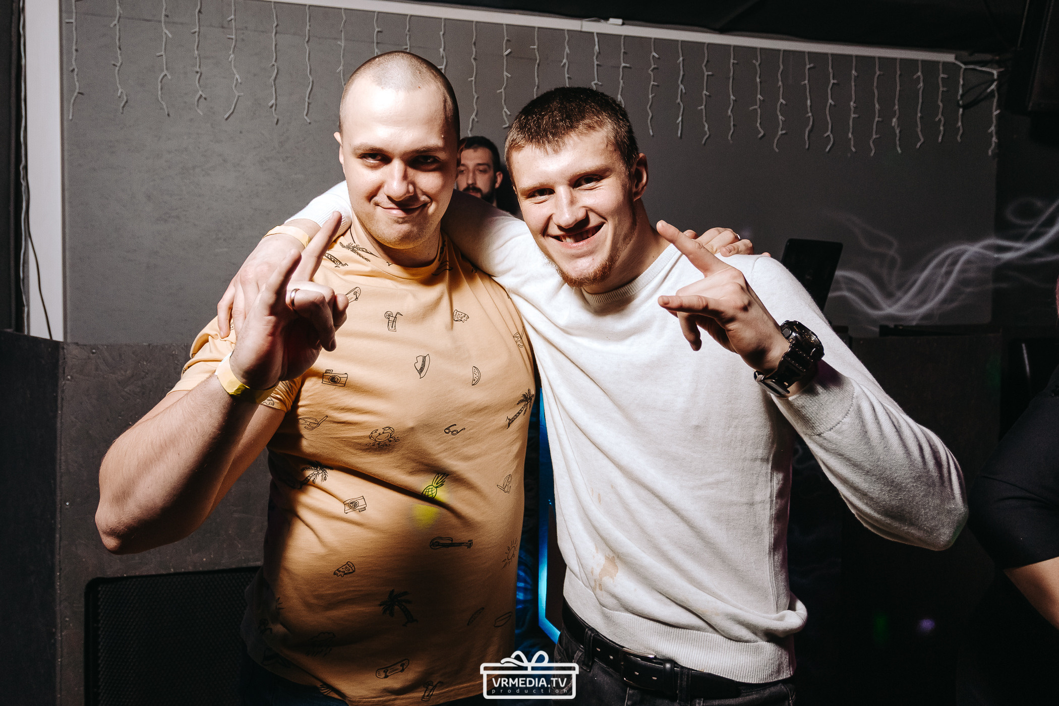 Новогодняя вечеринка в баре «BORODA»