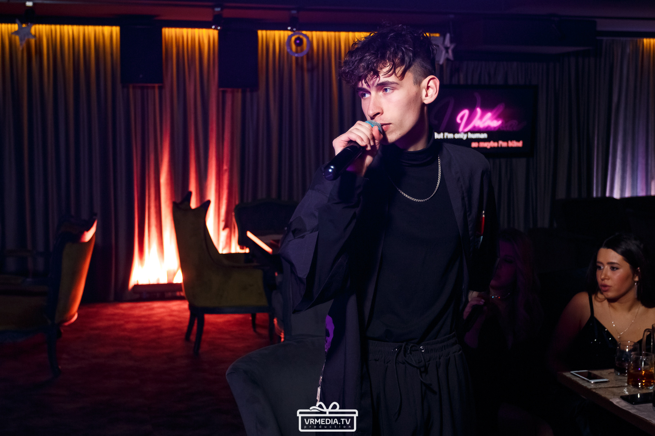 Merry Christmas в караоке-баре «Volna»