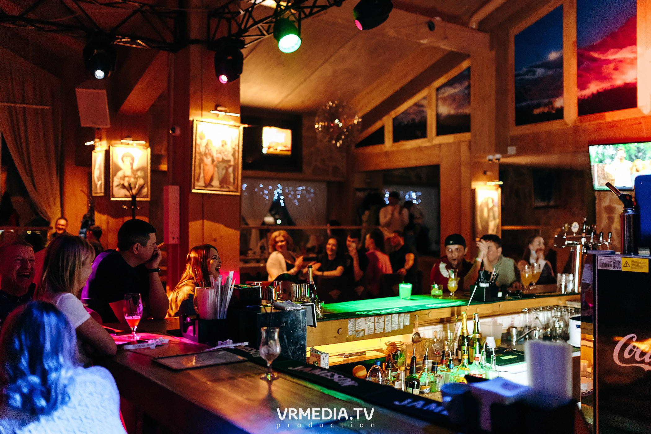 Международный женский день в «Alpen Club»