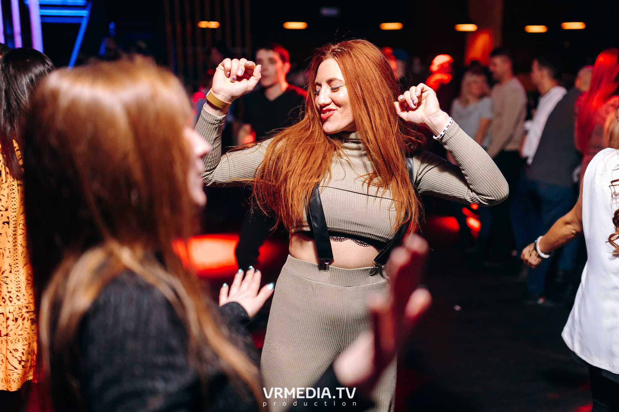 Live Broadcast в ночном клубе «ЭФИР»