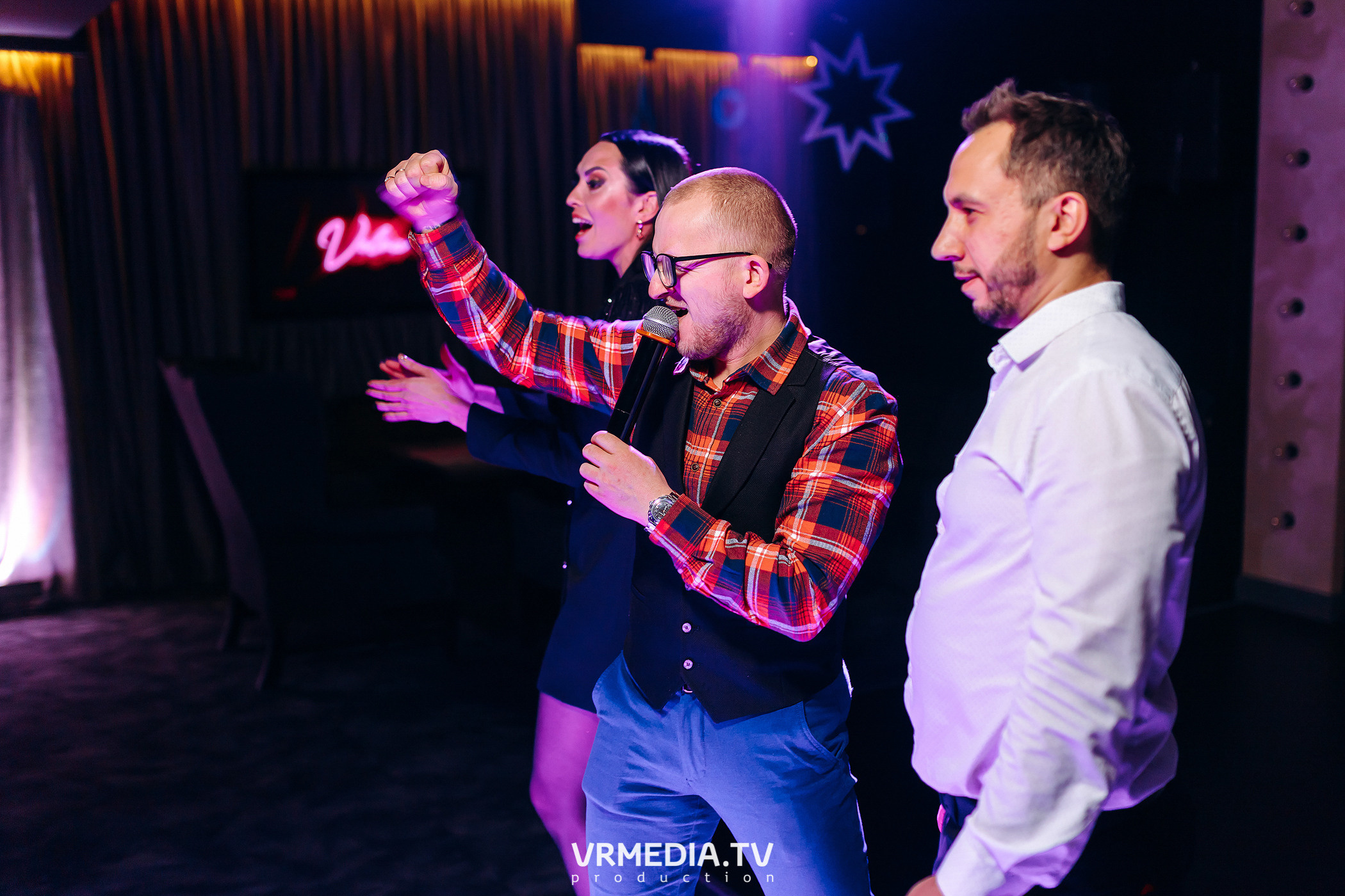 Старый новый год в караоке-баре «Volna»