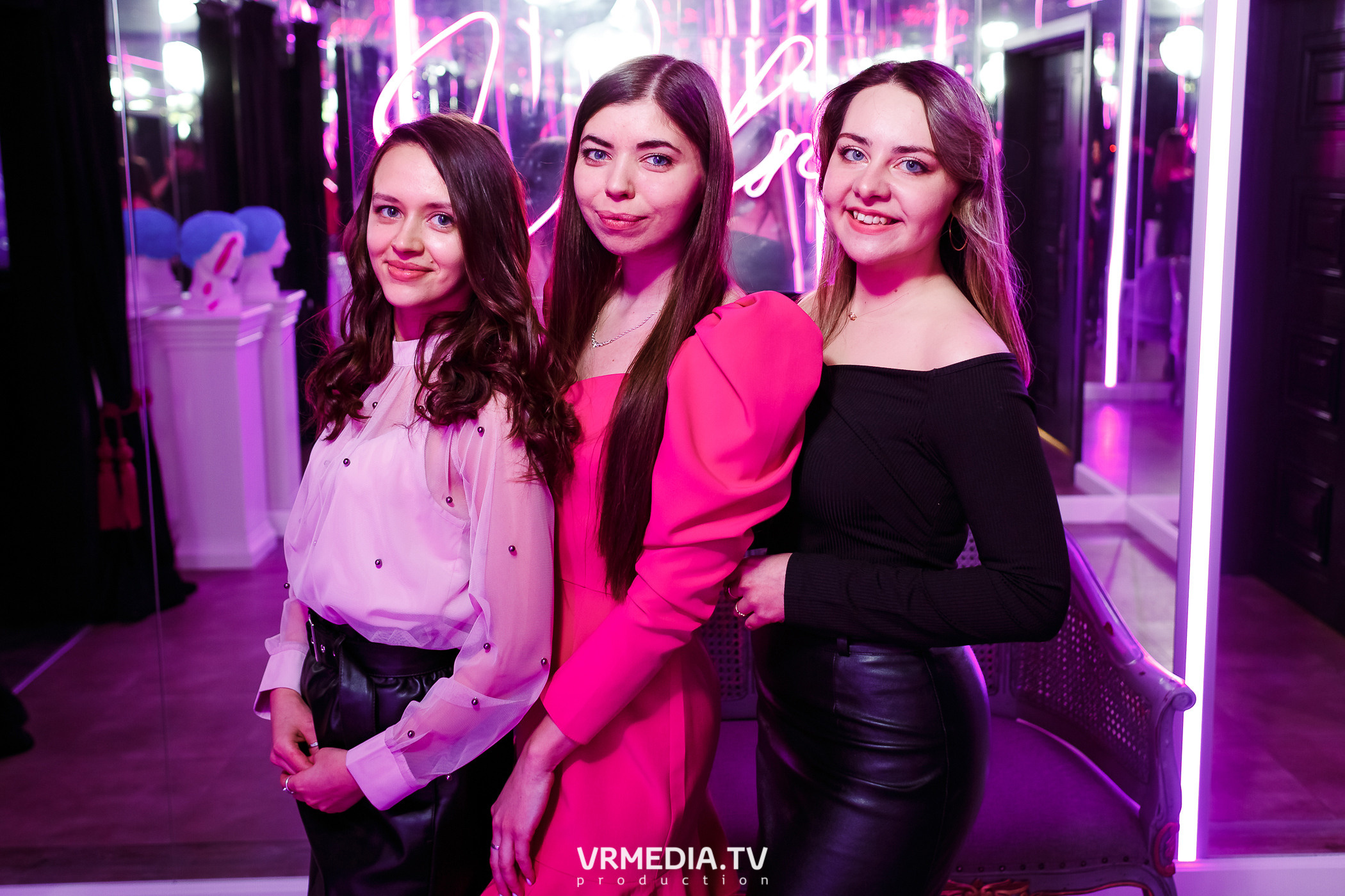 Spring Fever в караоке-баре «Volna»