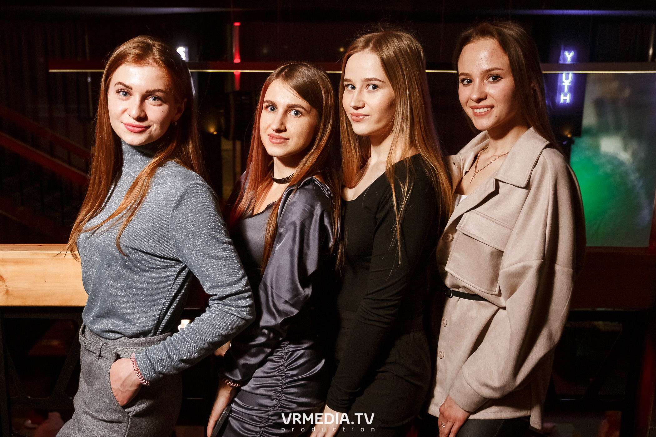 Выходные в баре «DOSKI»