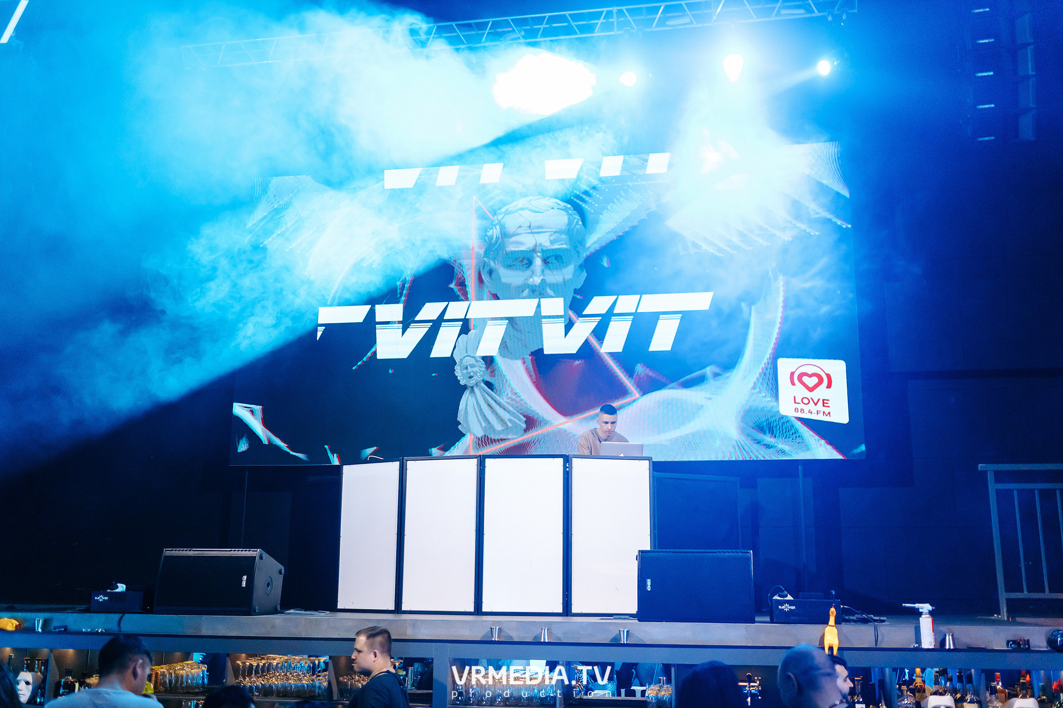 Live Broadcast в ночном клубе «ЭФИР»