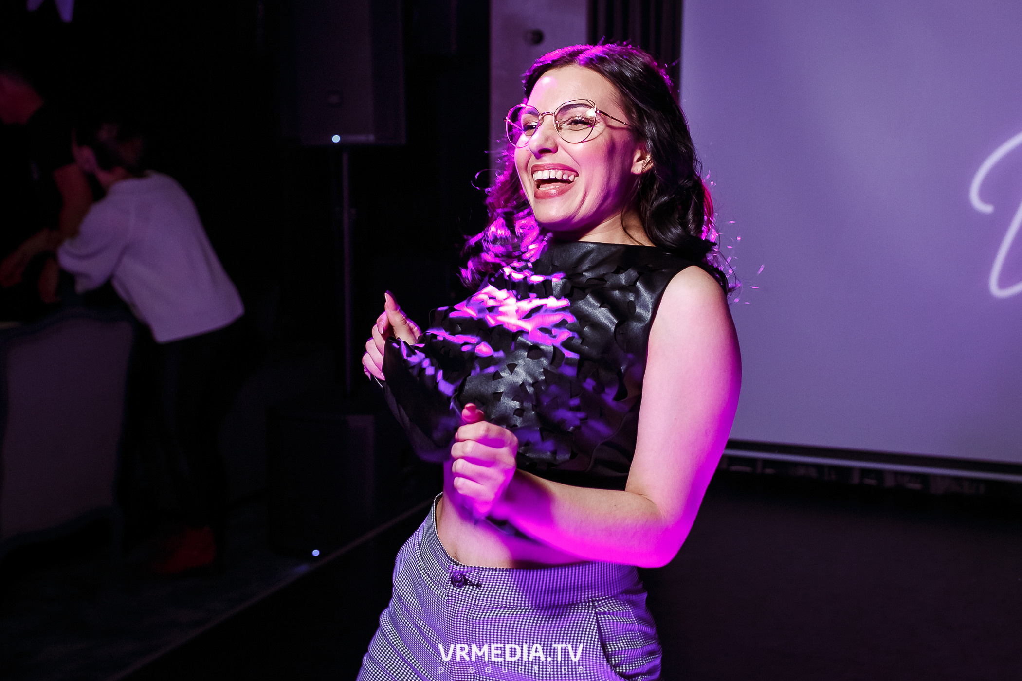 Spring Fever в караоке-баре «Volna»