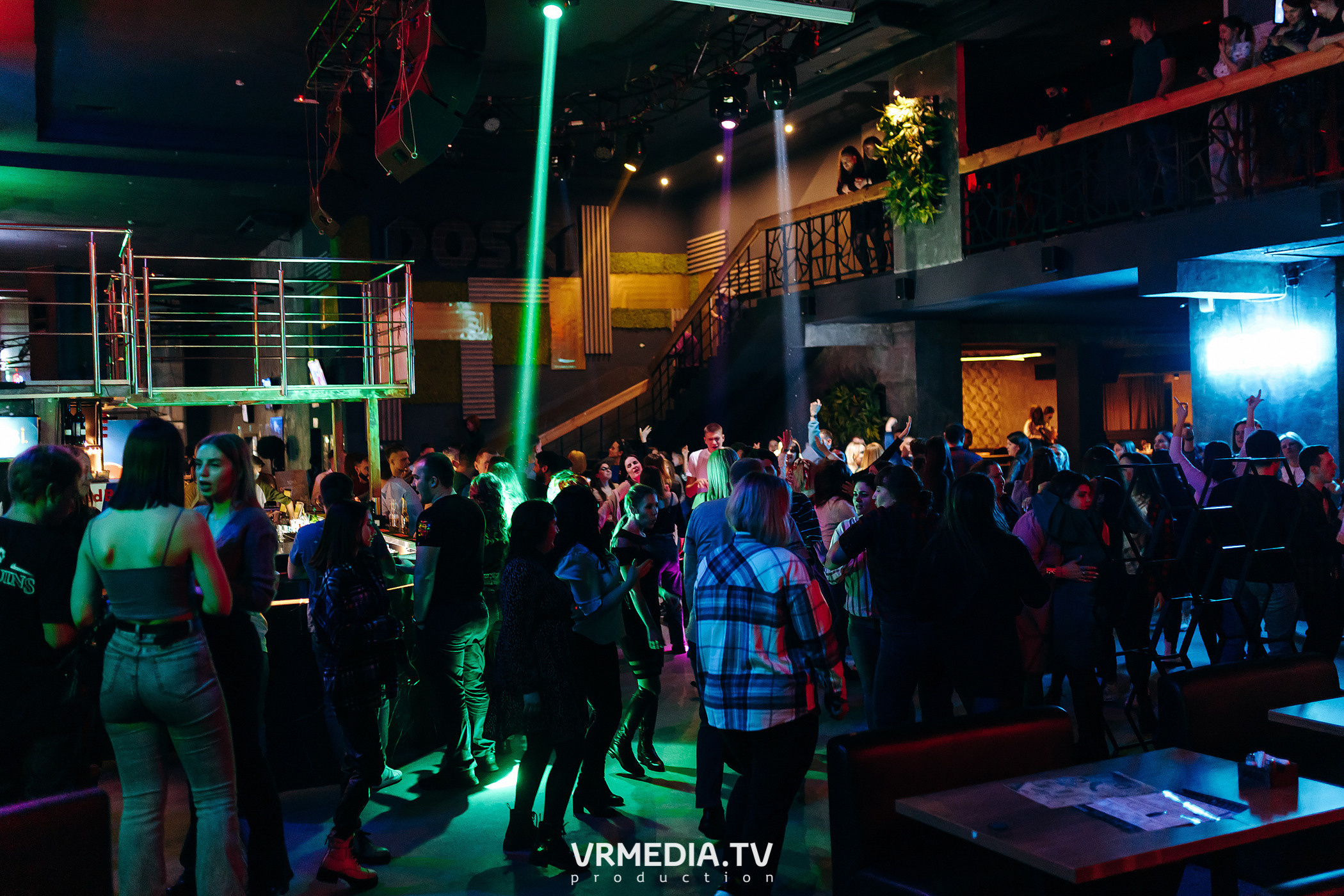 Выходные в баре «DOSKI»