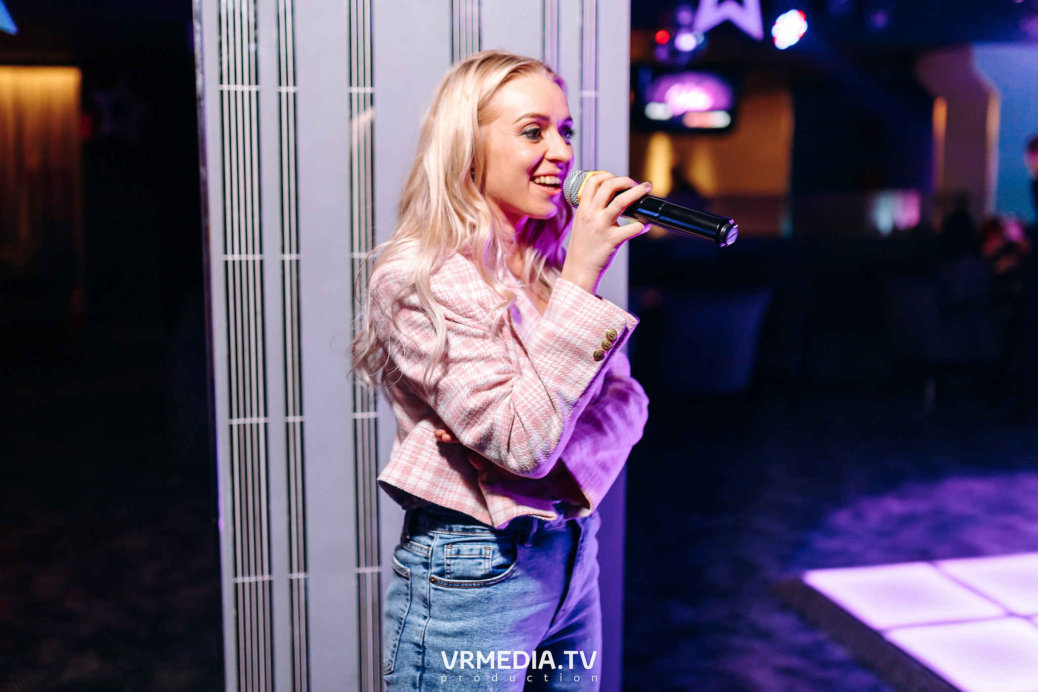 Выходные в караоке-баре «Volna»