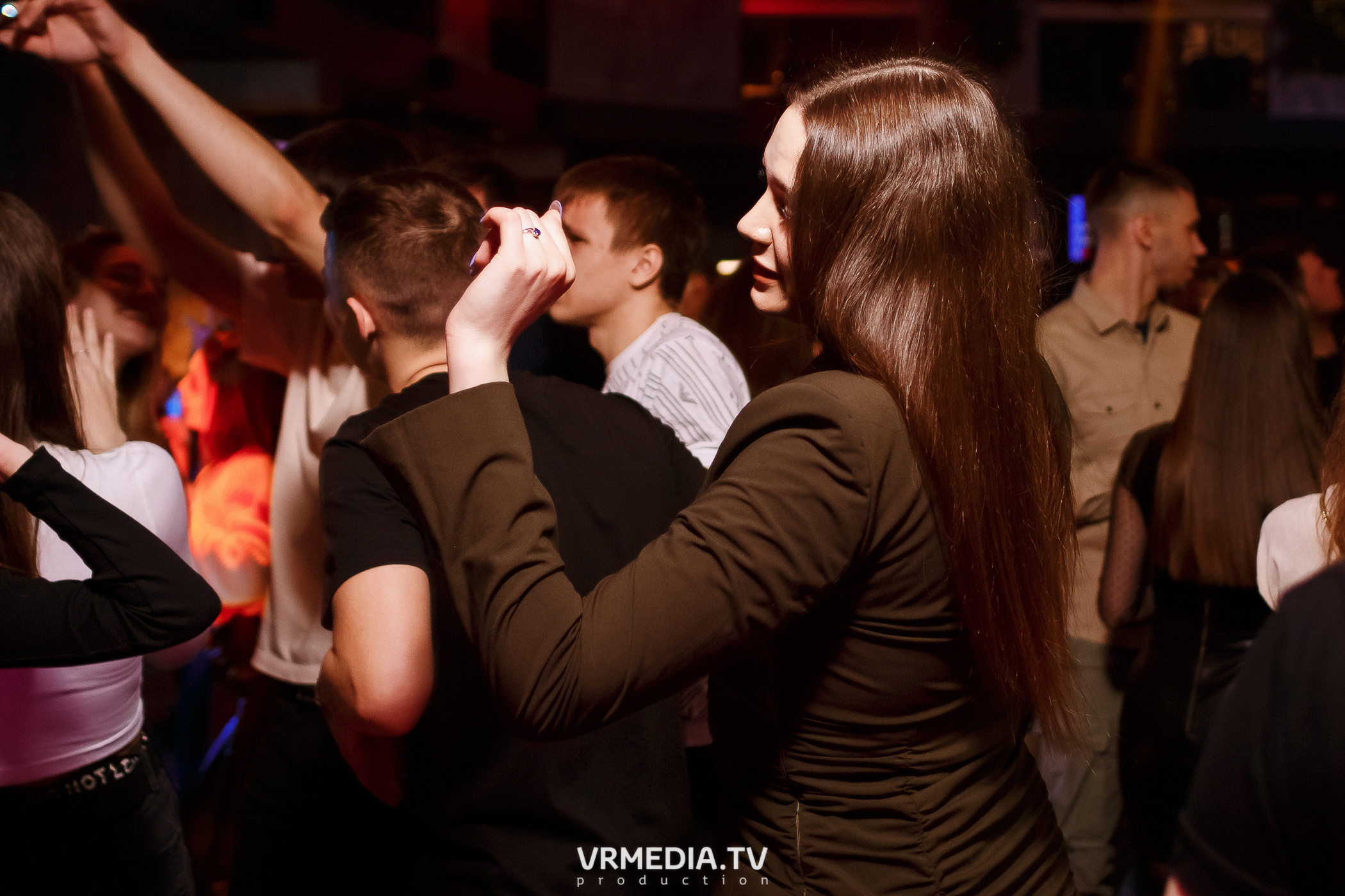 Выходные в баре «DOSKI»