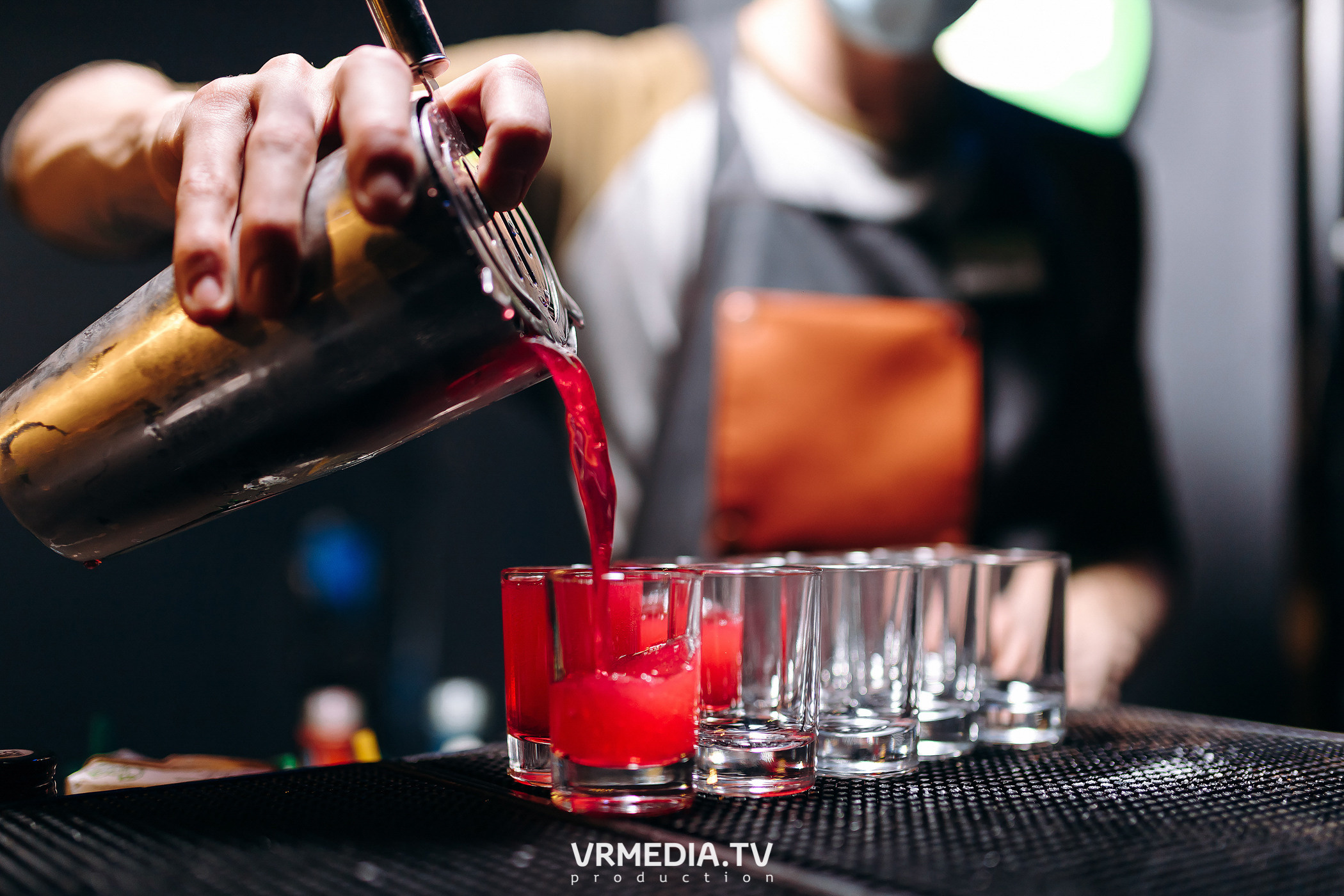 Выходные в баре «DOSKI»