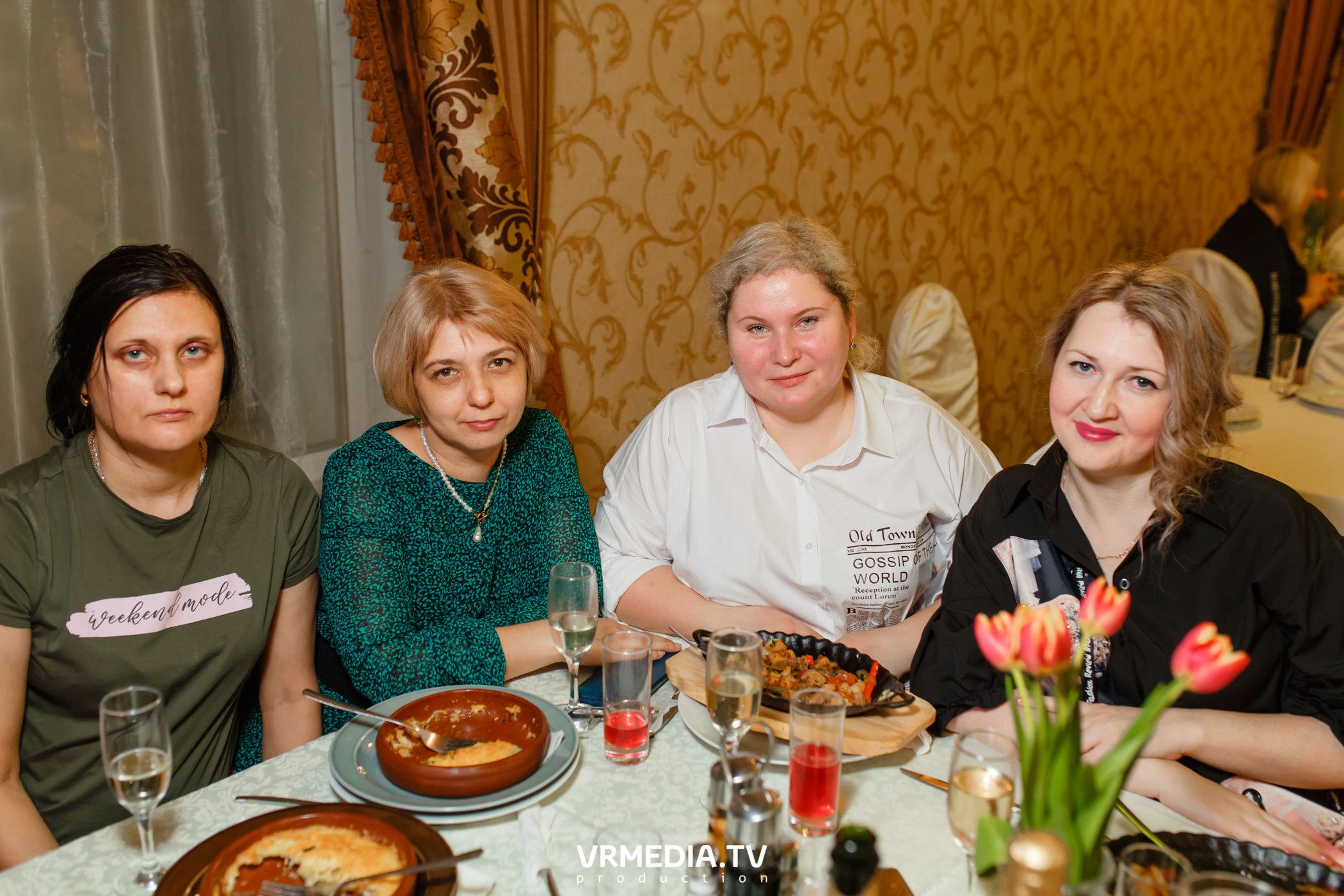 Международный женский день в ресторане «Лазурный Берег»