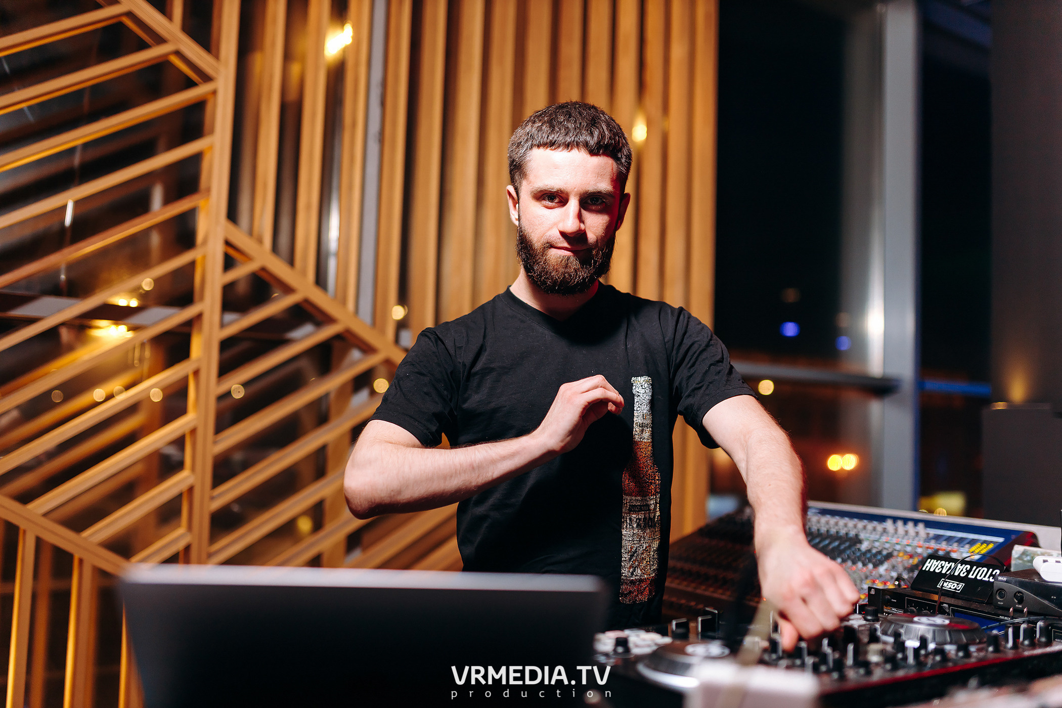 Выходные в баре «DOSKI»