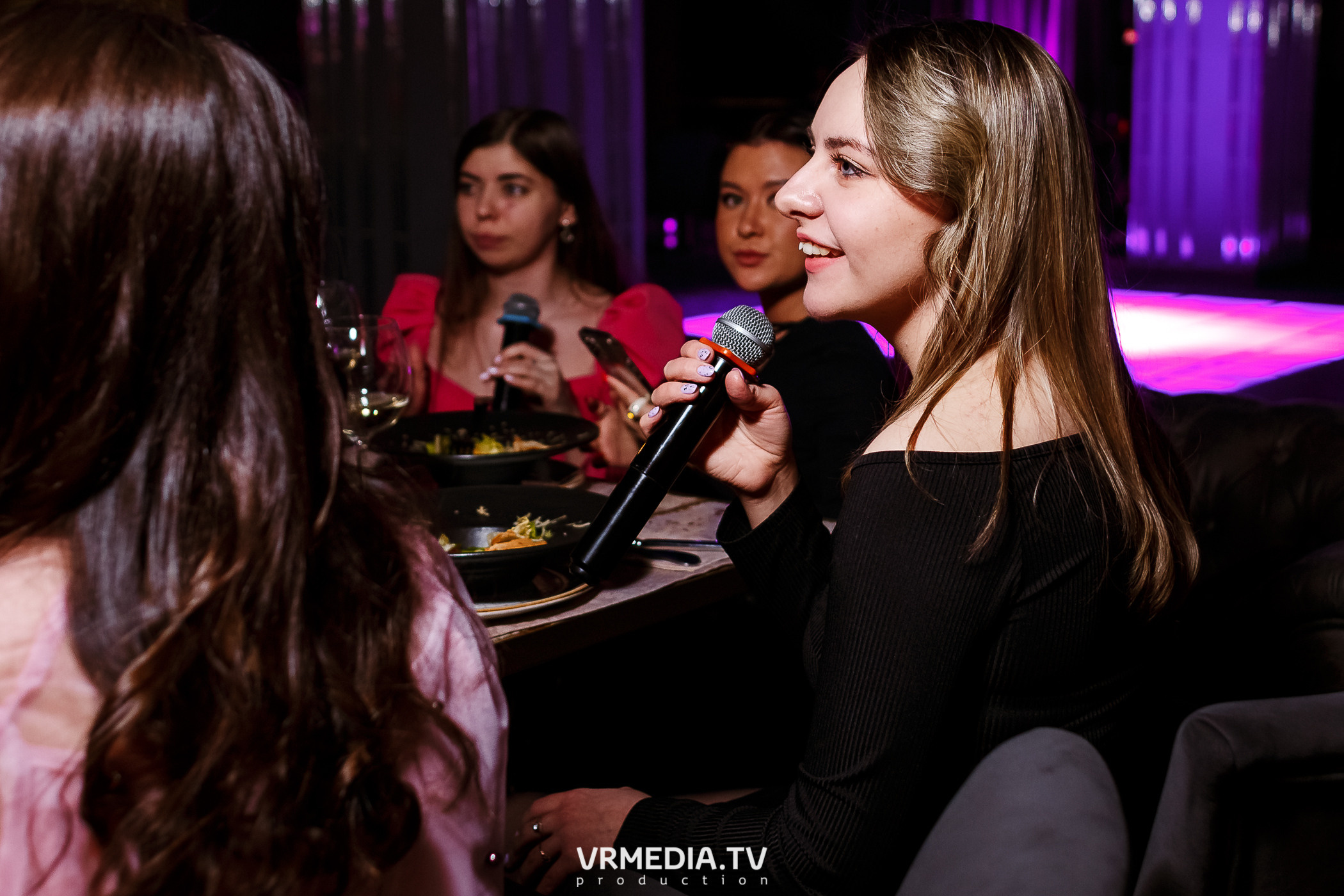 Spring Fever в караоке-баре «Volna»