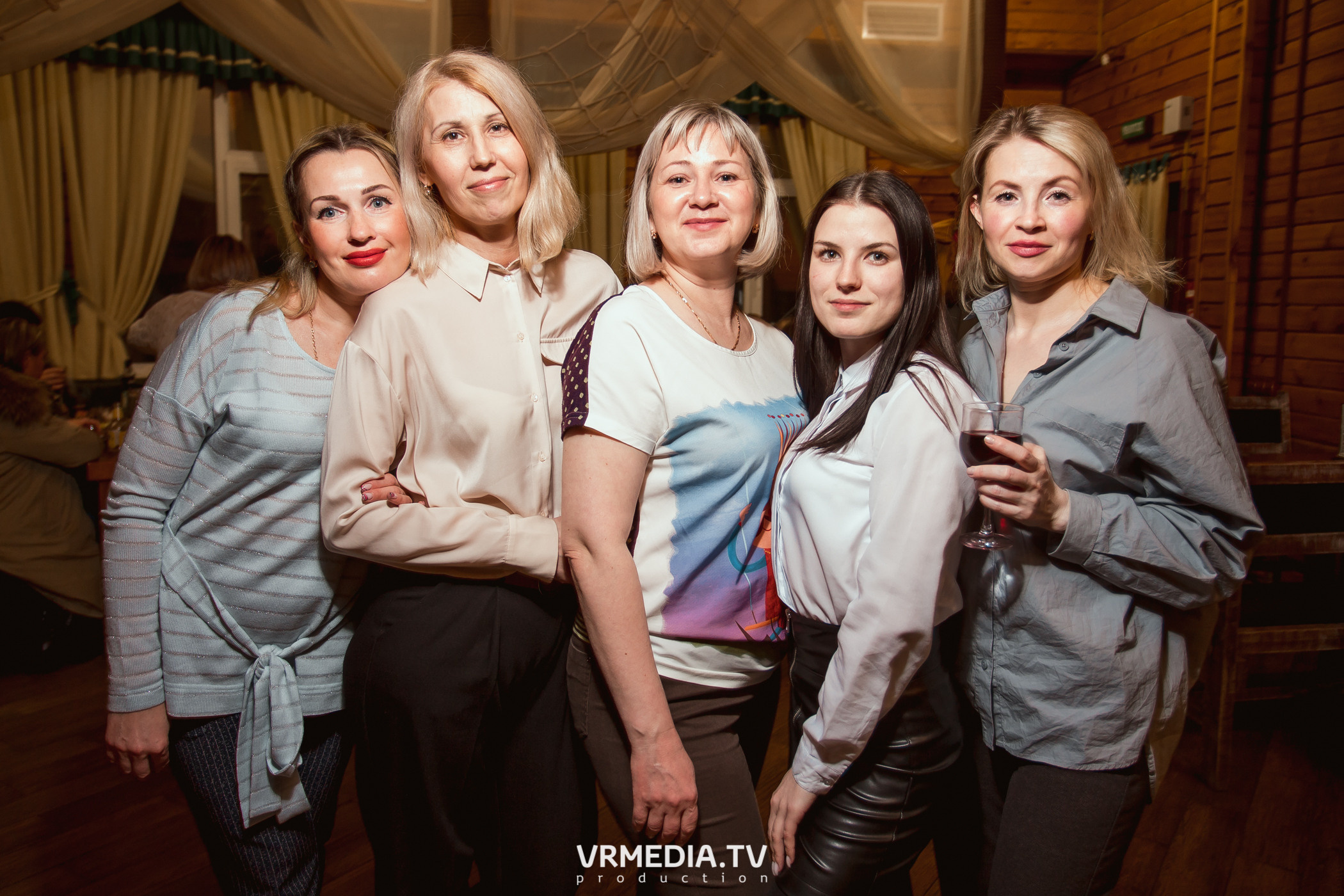 Международный женский день у «Петровича»