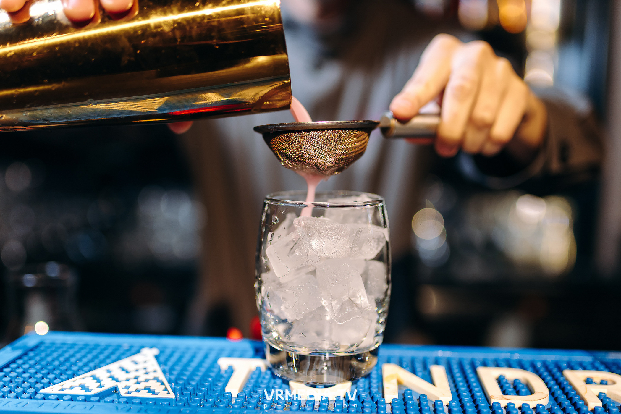 Старый новый год в караоке-баре «Volna»