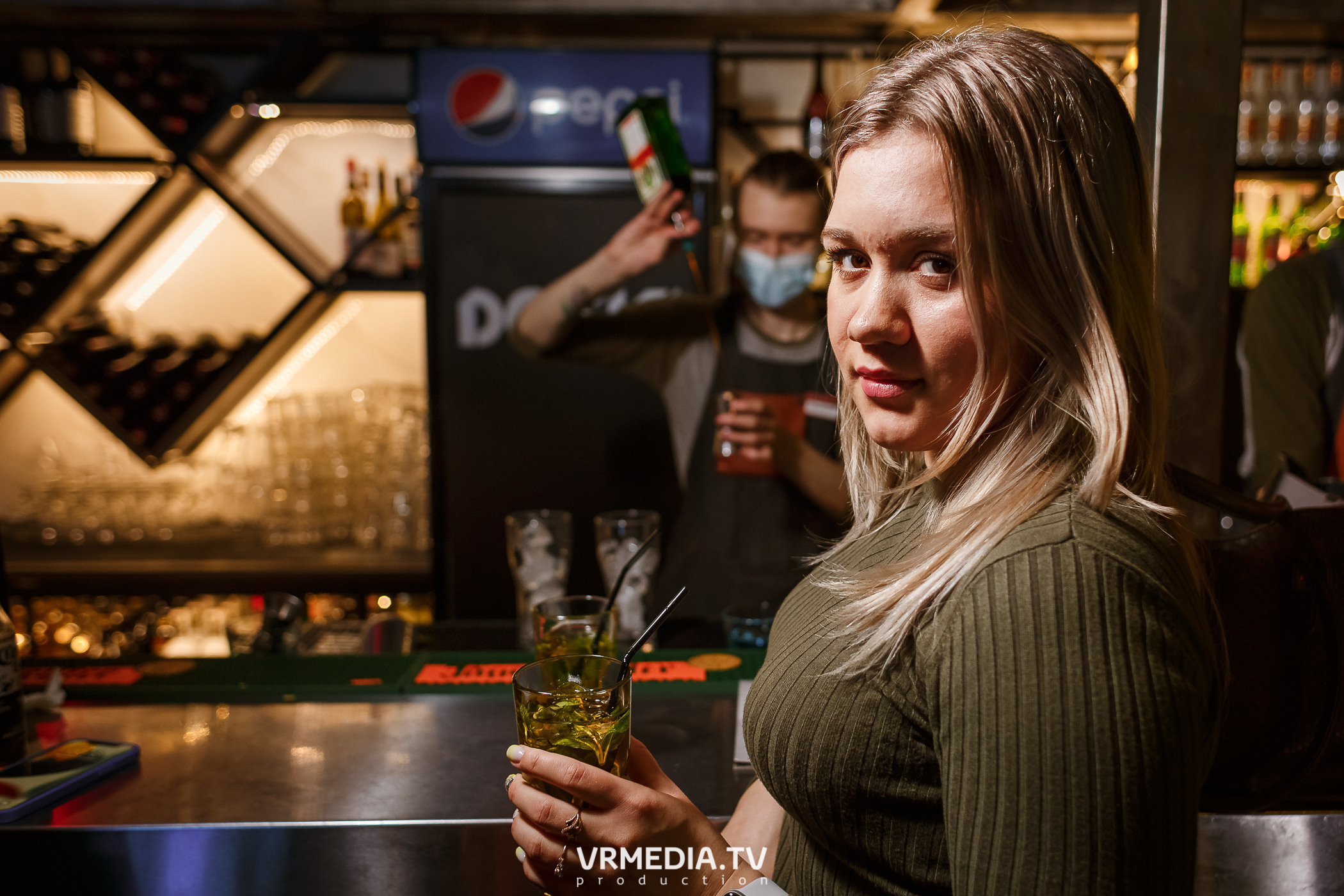 Выходные в баре «DOSKI»