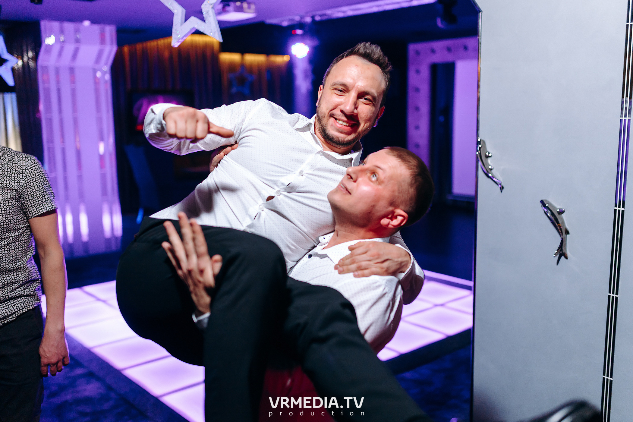 Старый новый год в караоке-баре «Volna»