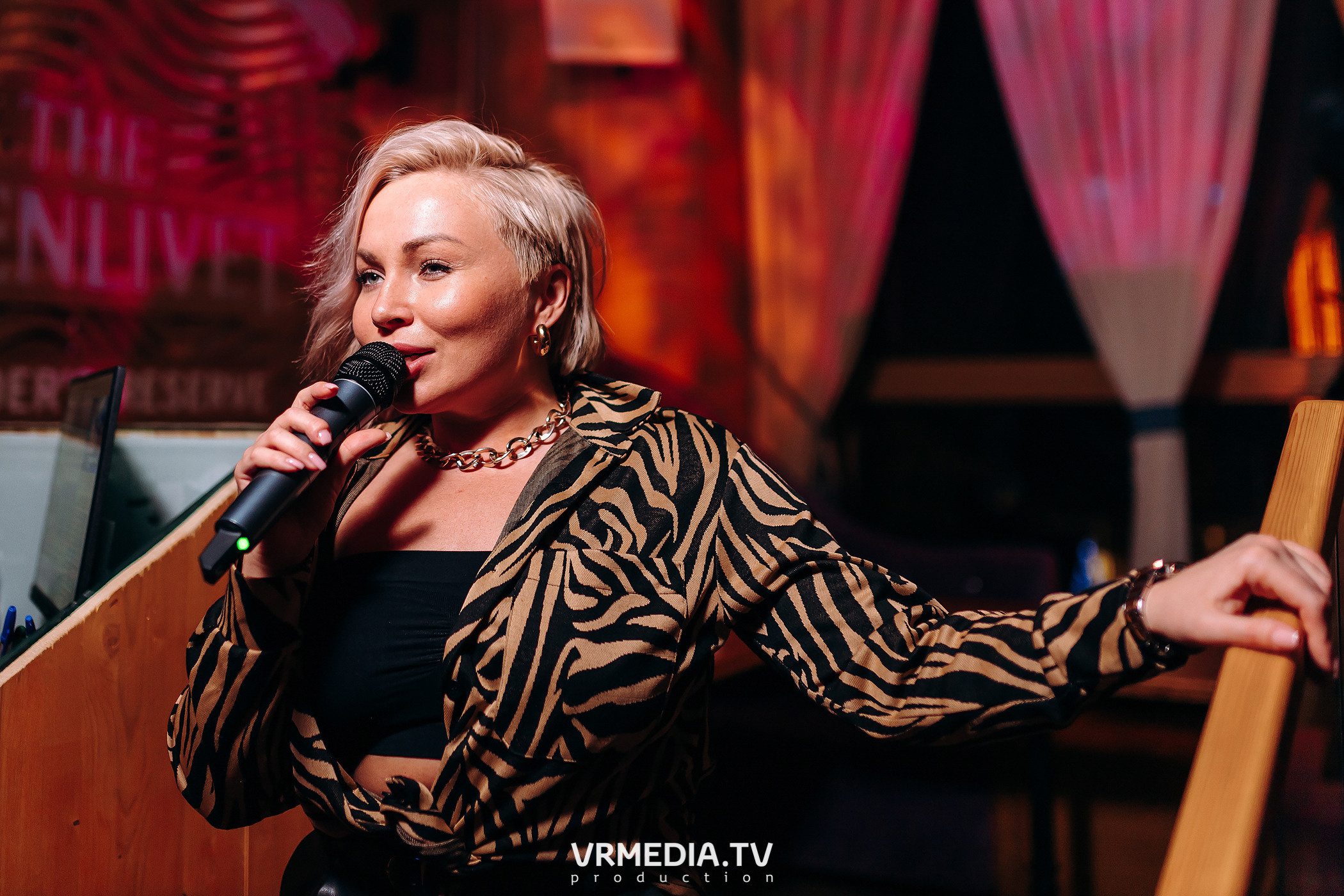 Международный женский день в «Alpen Club»