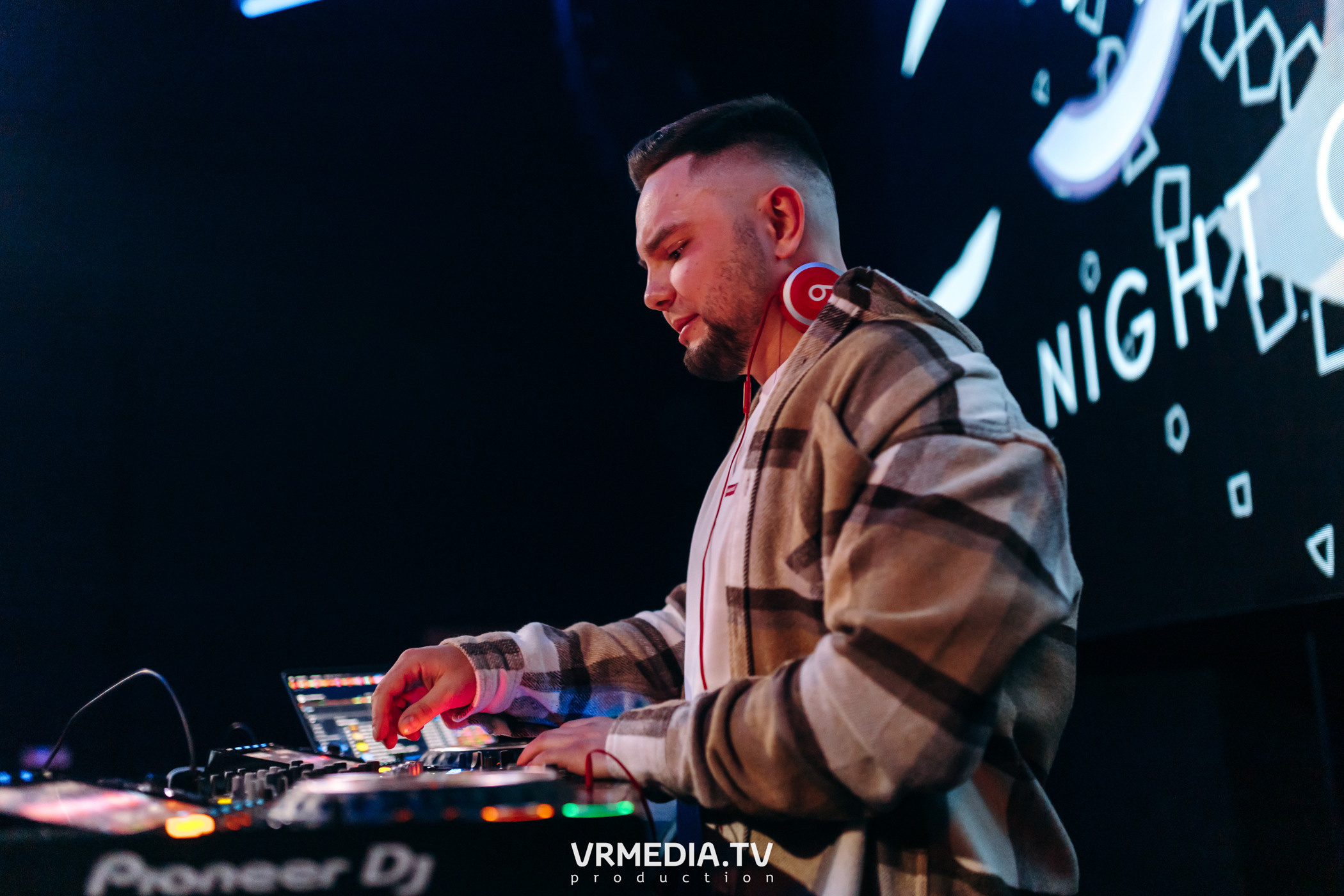 Выходные в ночном клубе «ЭФИР»