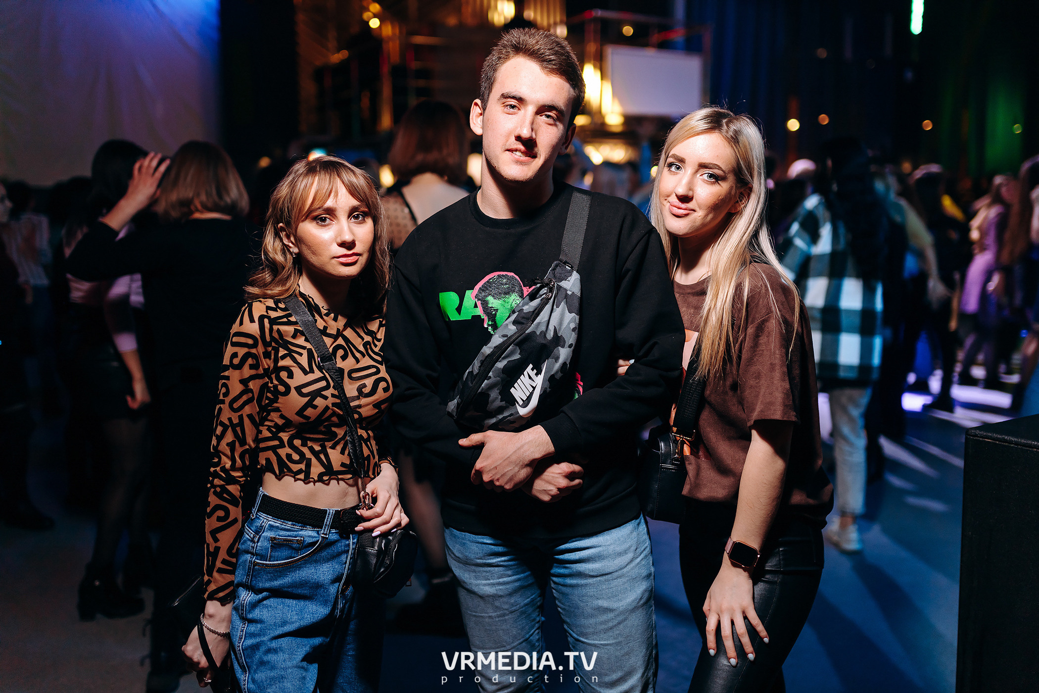 Выходные в баре «DOSKI»