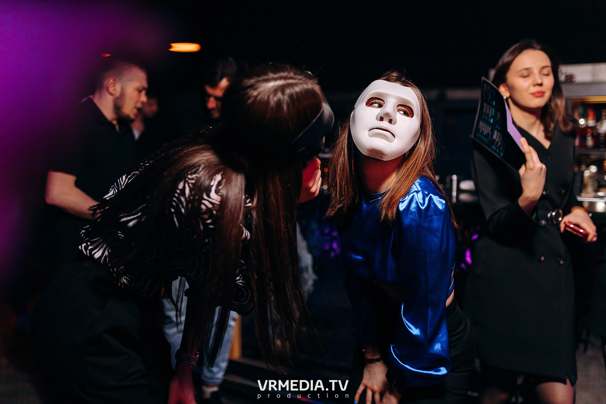 Live Broadcast в ночном клубе «ЭФИР»