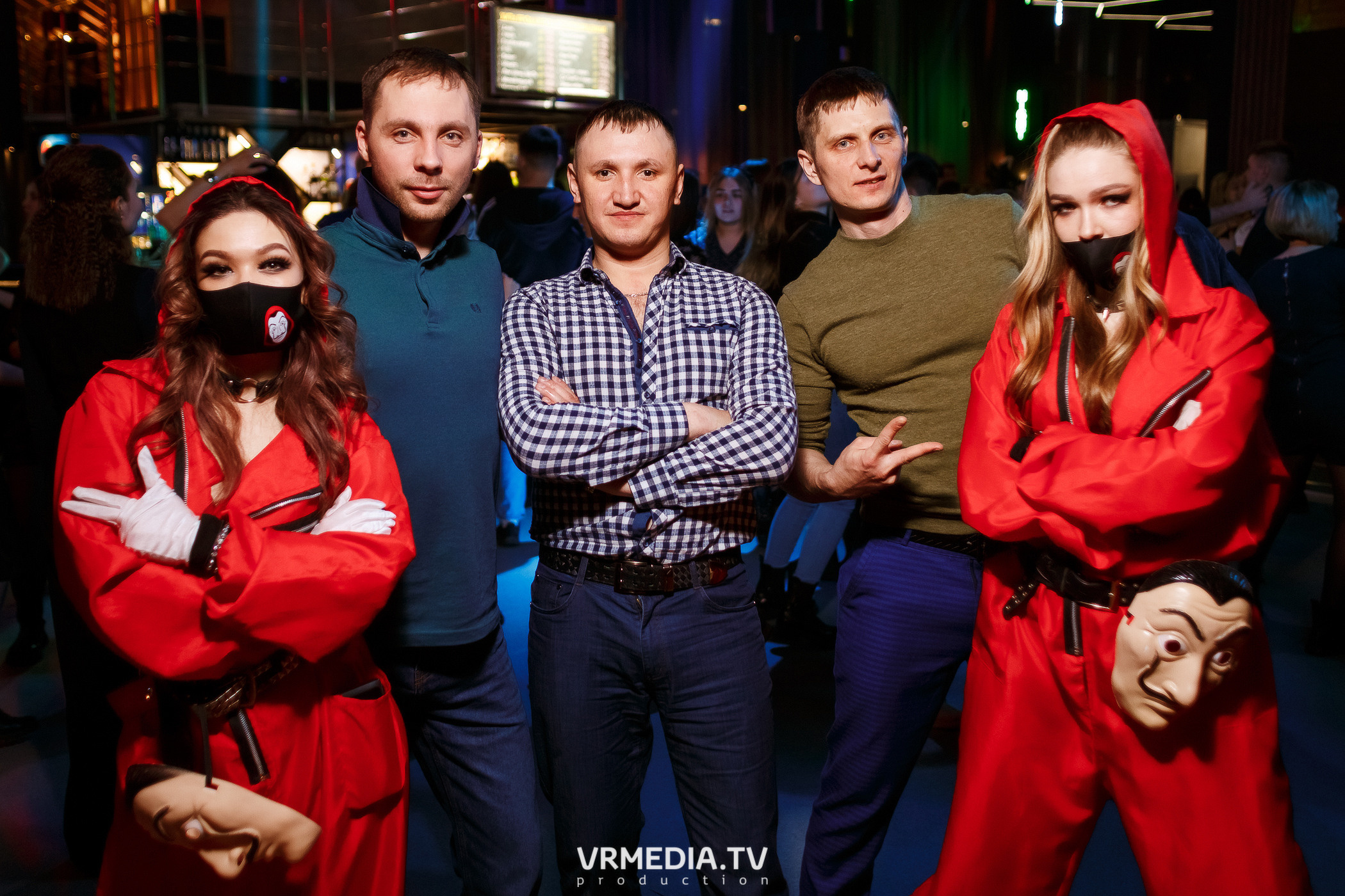 Выходные в баре «DOSKI»