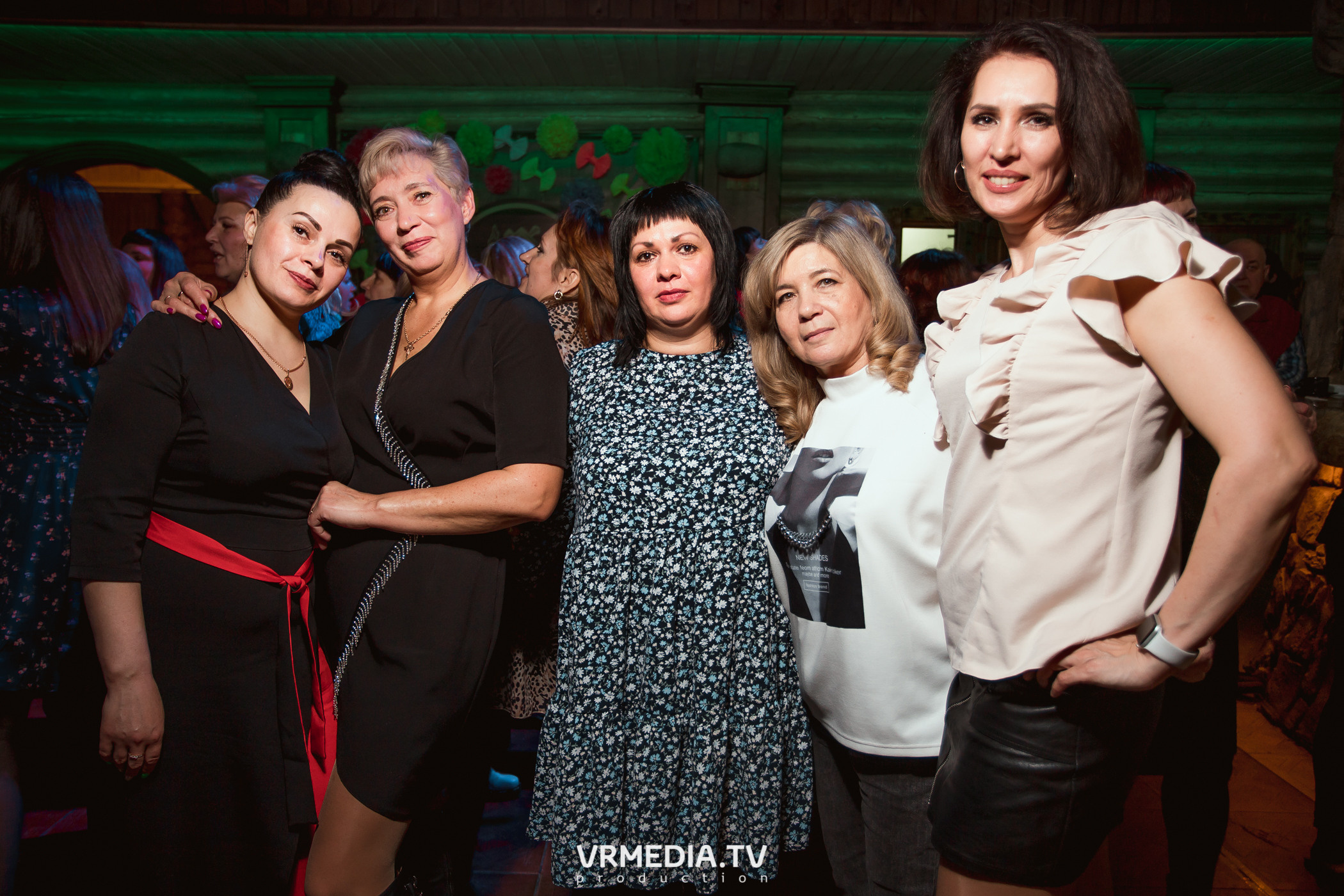 Международный женский день у «Петровича»