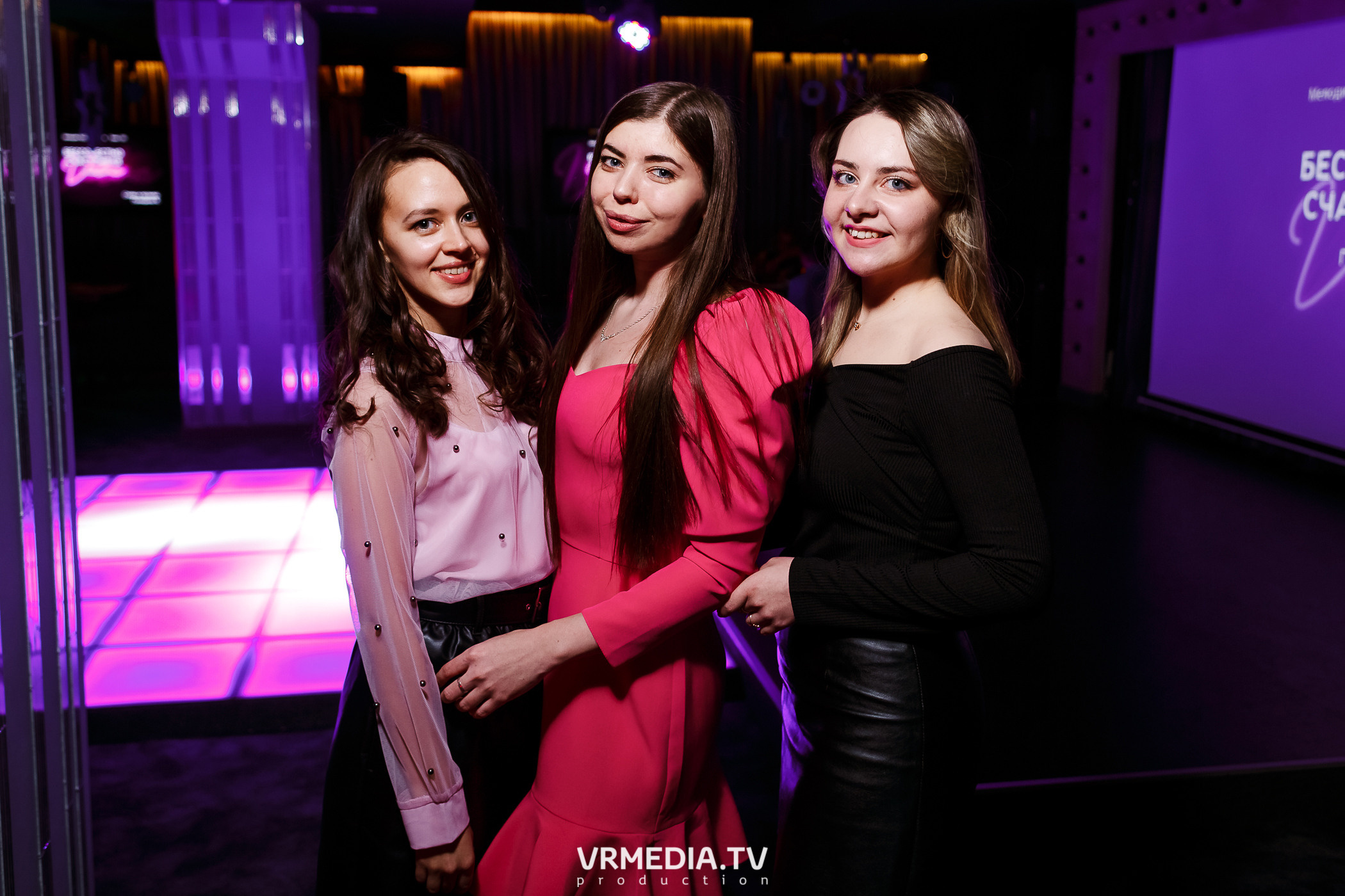 Spring Fever в караоке-баре «Volna»