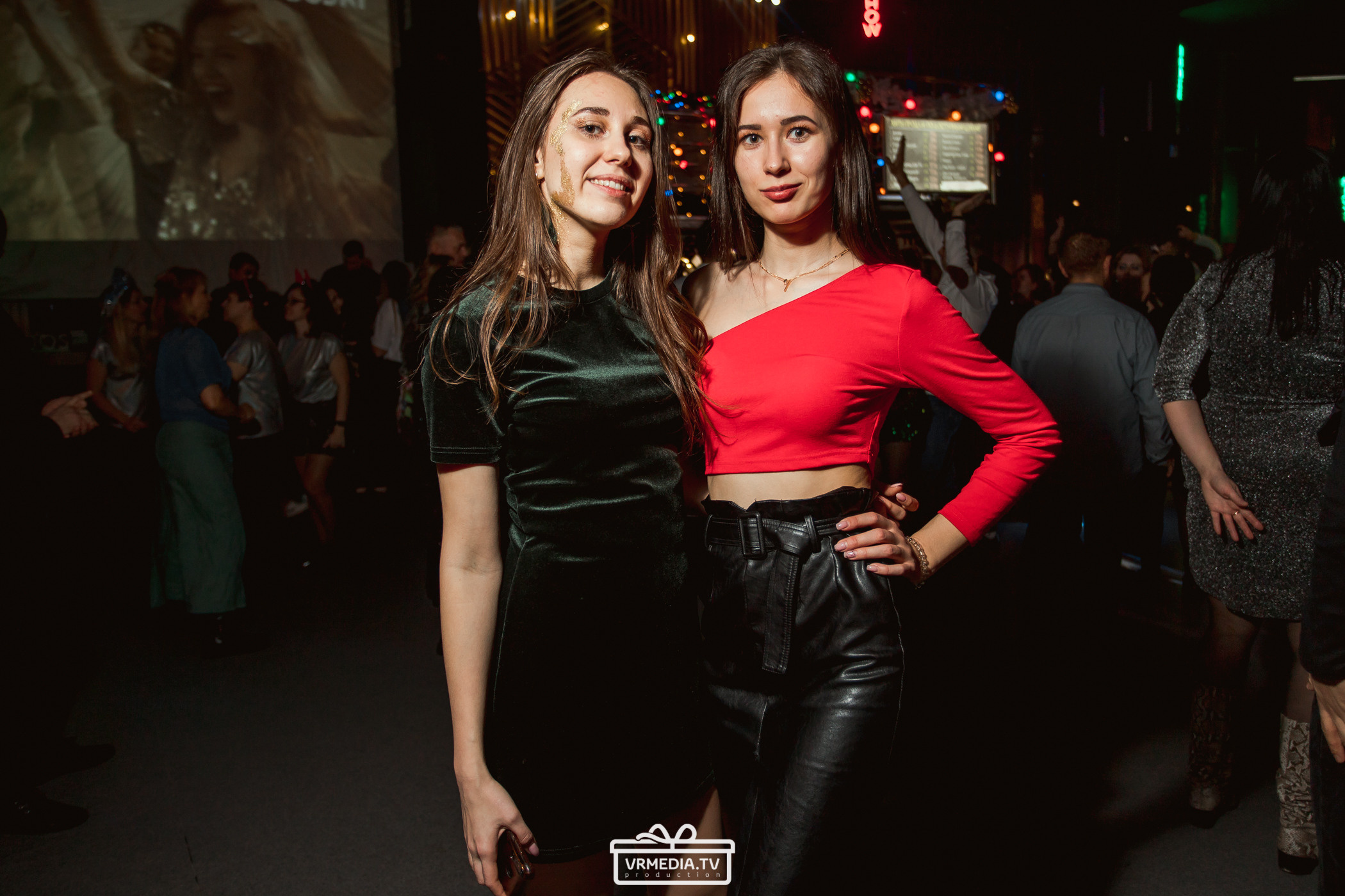 Новогодний вечер в баре «DOSKI»